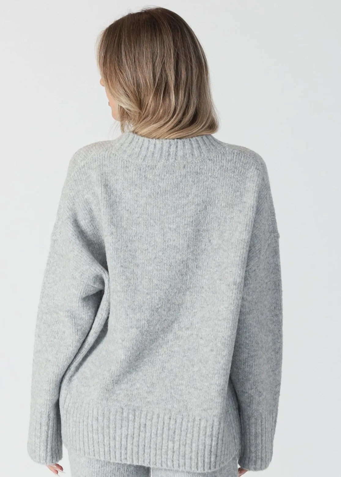 Lyla and Luxe Ollie Crewneck Sweater