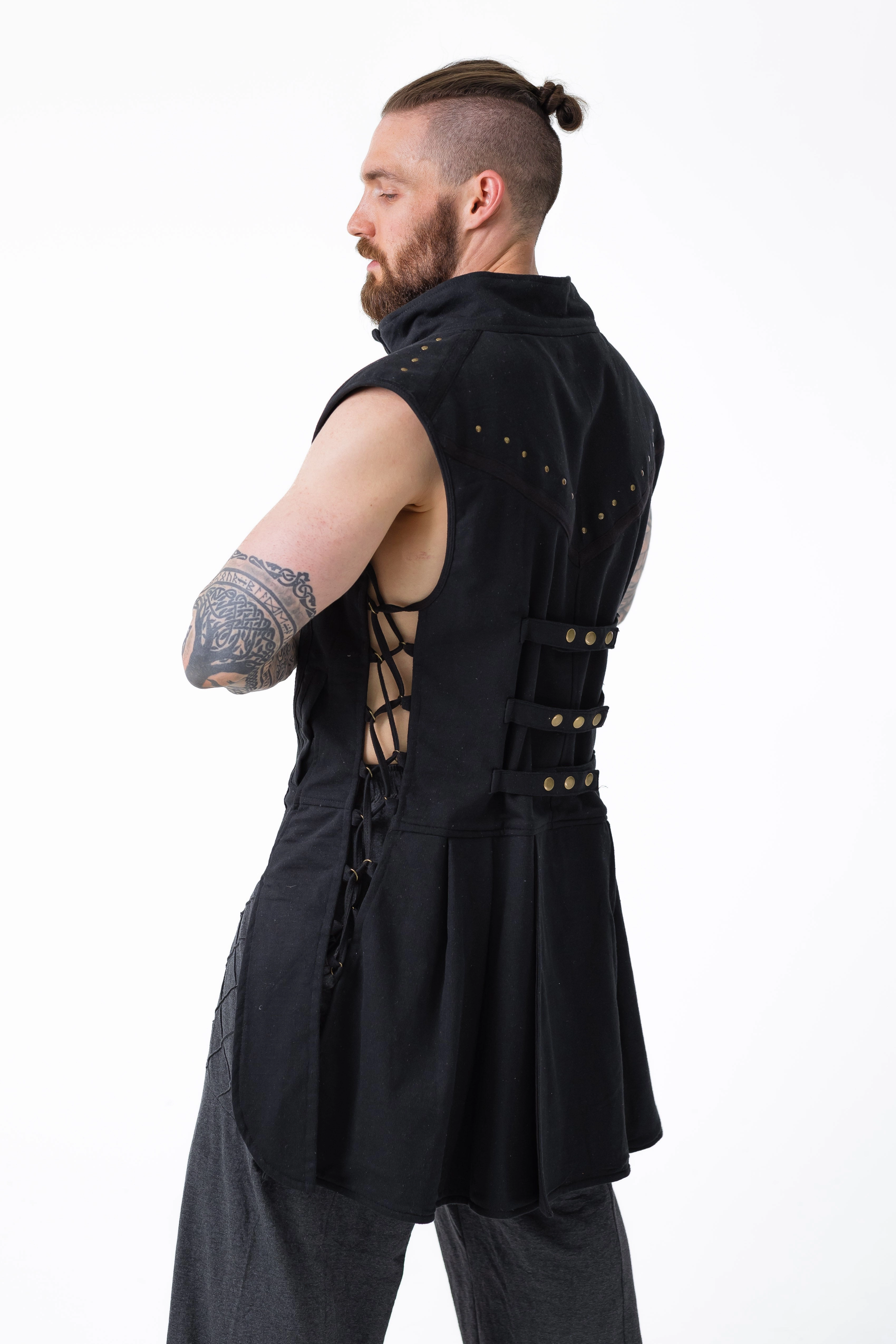 WrinkleFree Weave Sleeveless Tee Magus Tailcoat