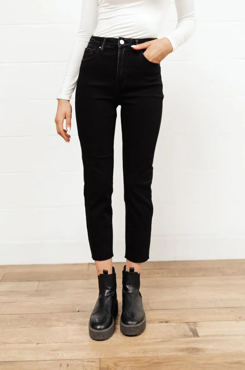 Manchester High Rise Mom Jeans In Black