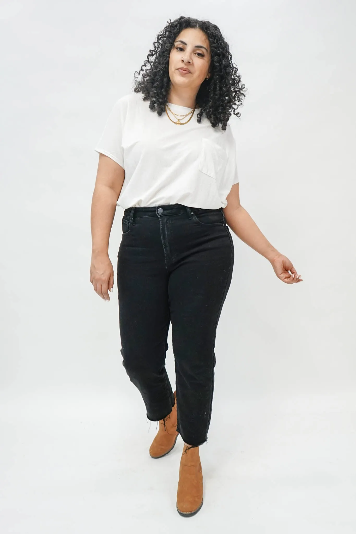 Manchester High Rise Mom Jeans In Black