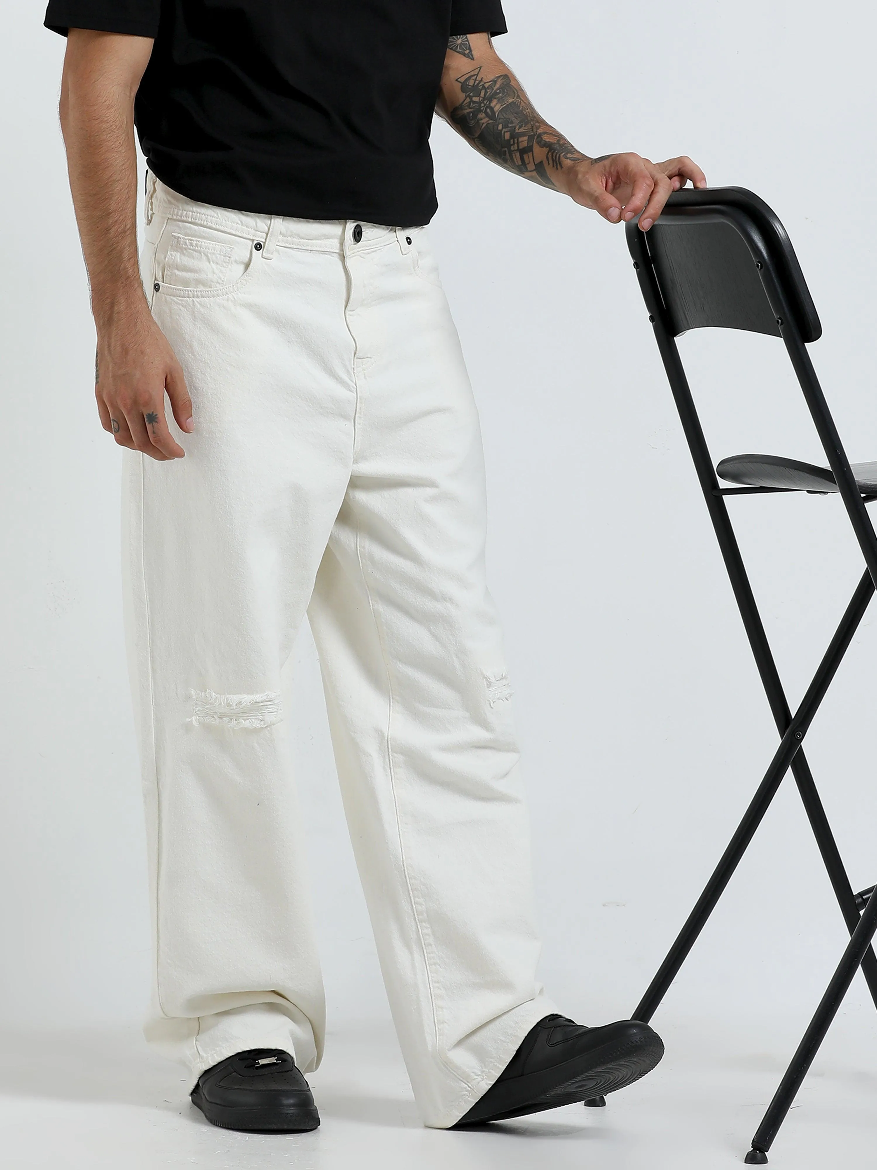 Mara Loose Fit Jeans - White Patch