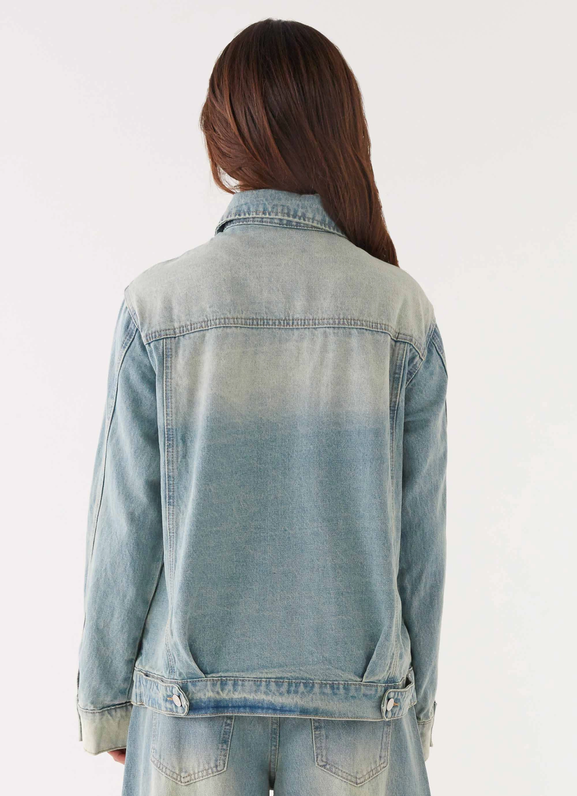 Maxwell Denim Jacket - Washed Blue Magnetic Closure System