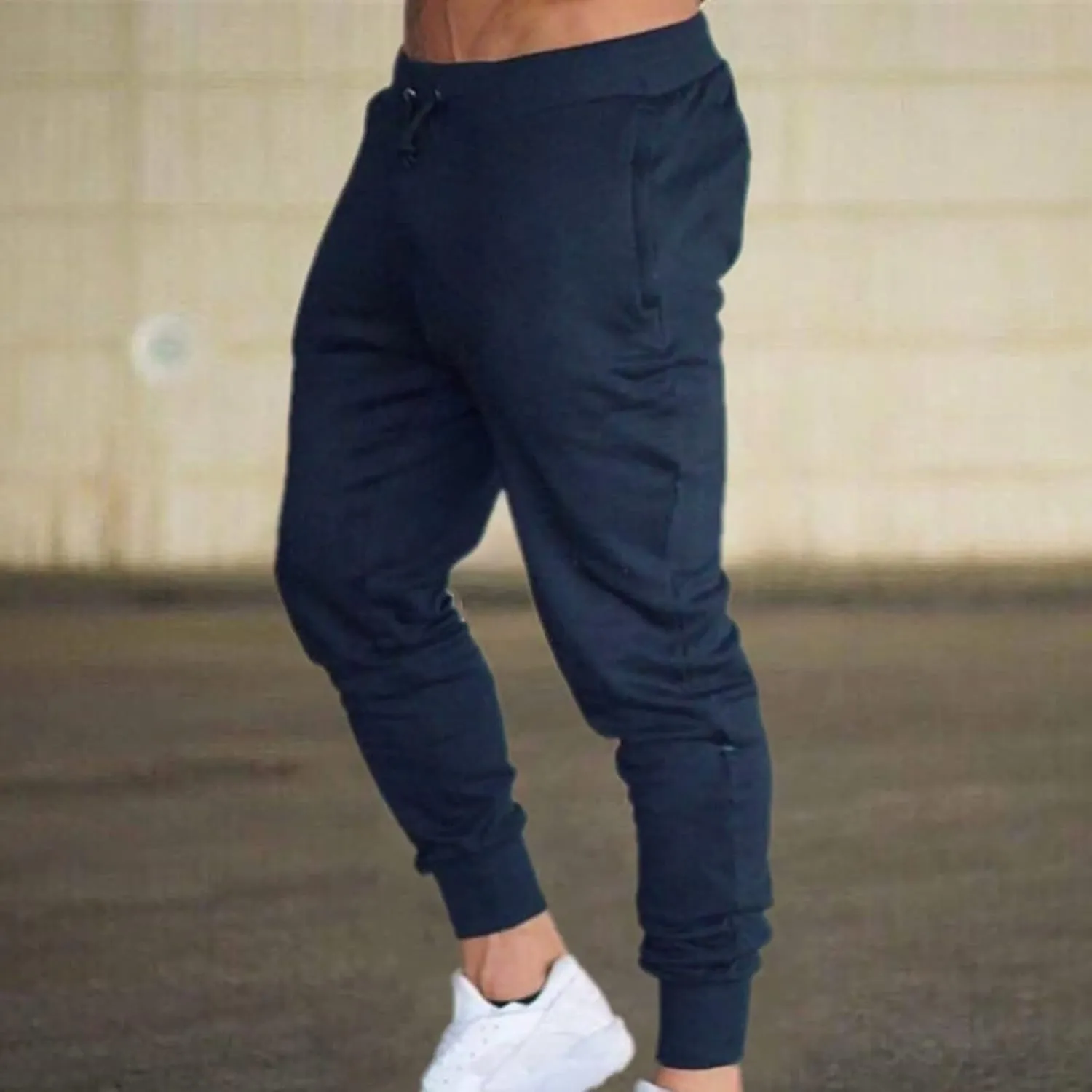 Mens Joggers Workout Pants for Gym Slim Fit Running and Bodybuilding Athletic Bottom Sweatpants for Men with Deep Pockets