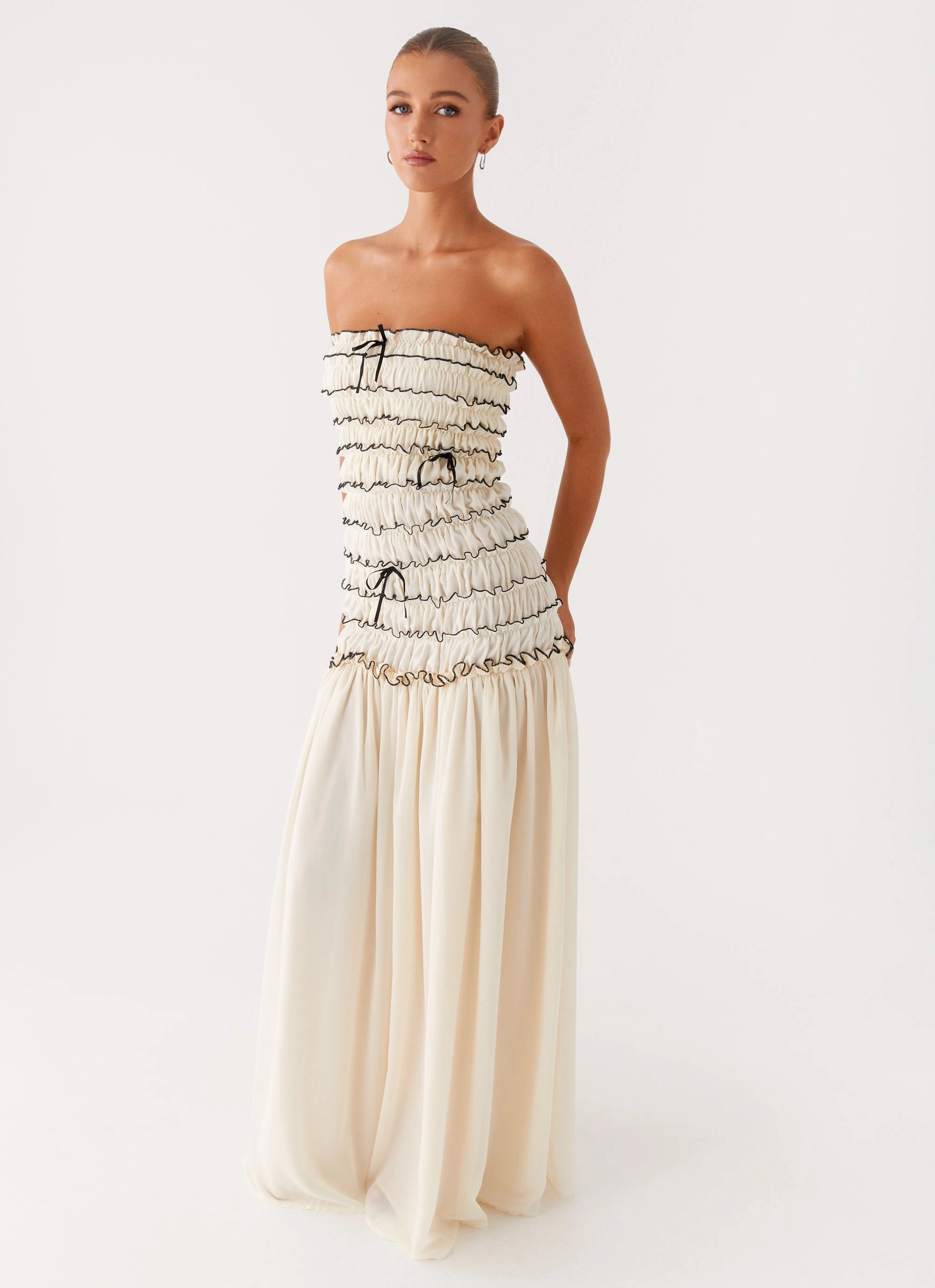 Clean Structure Basic essential Zariah Maxi Dress - Ivory