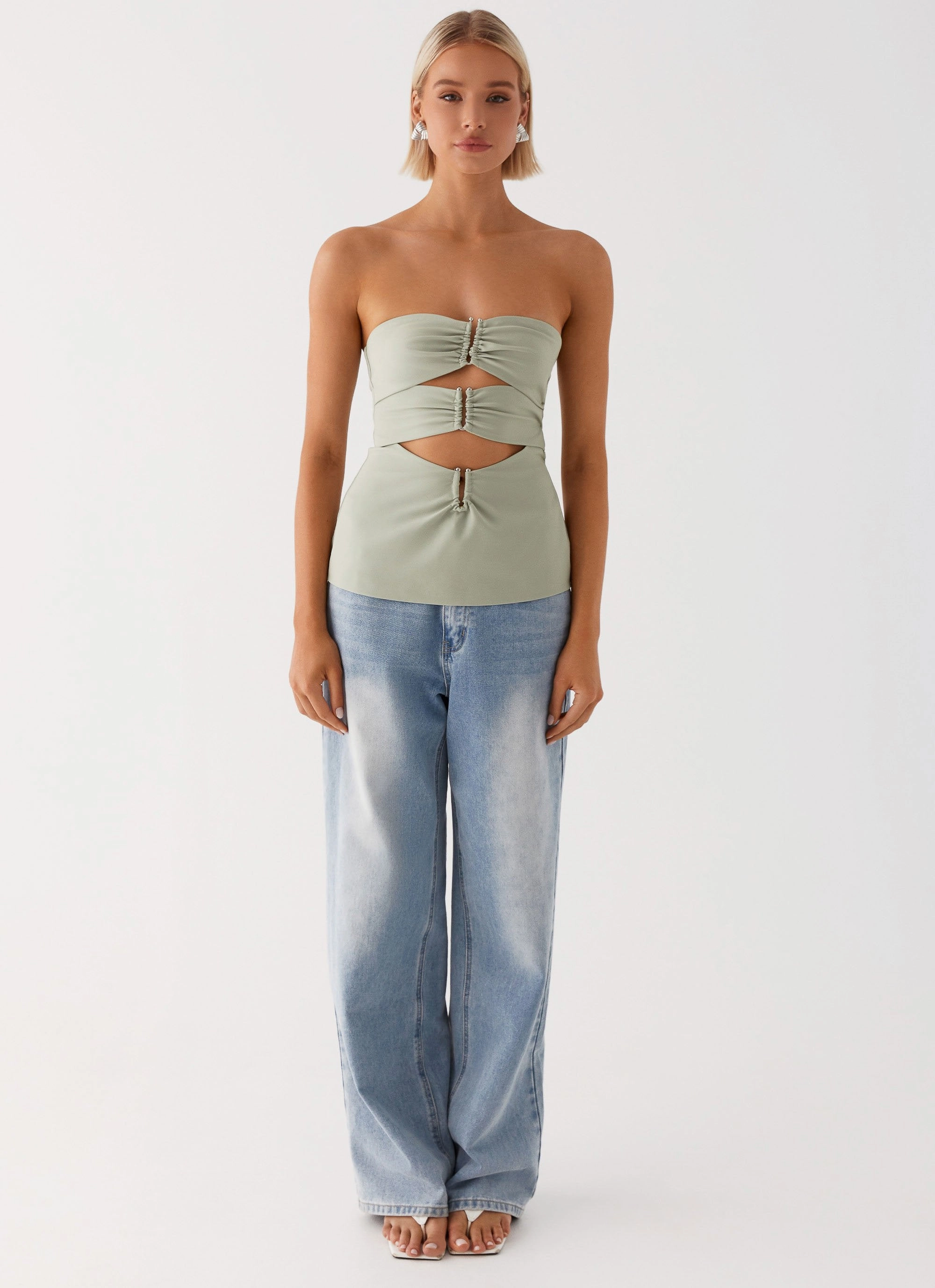 CompressionFit Micha Strapless Top - Khaki