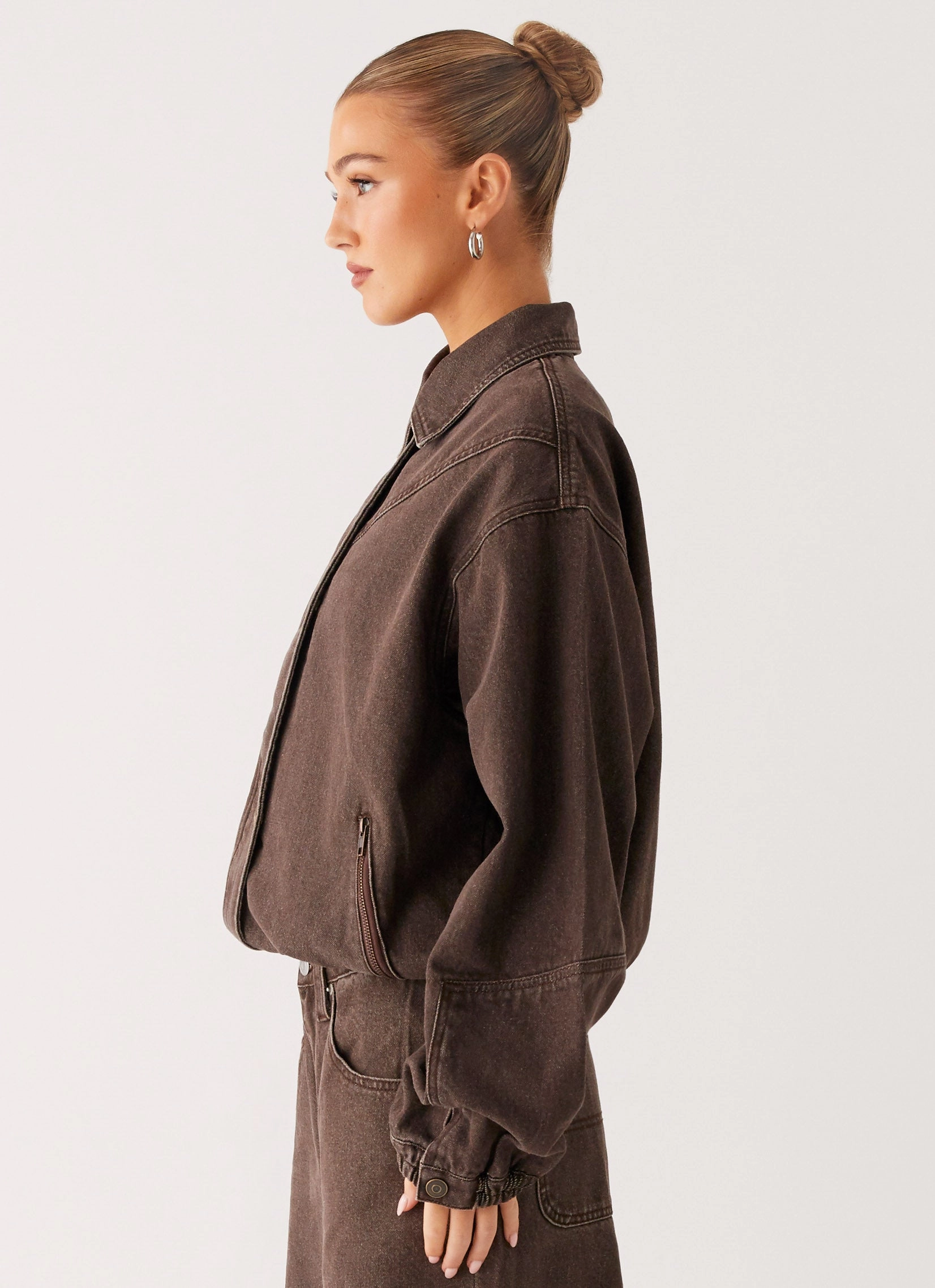 All Year Use Functional Pockets Style Midwest Washed Denim Bomber Jacket - Light Wash Chocolate