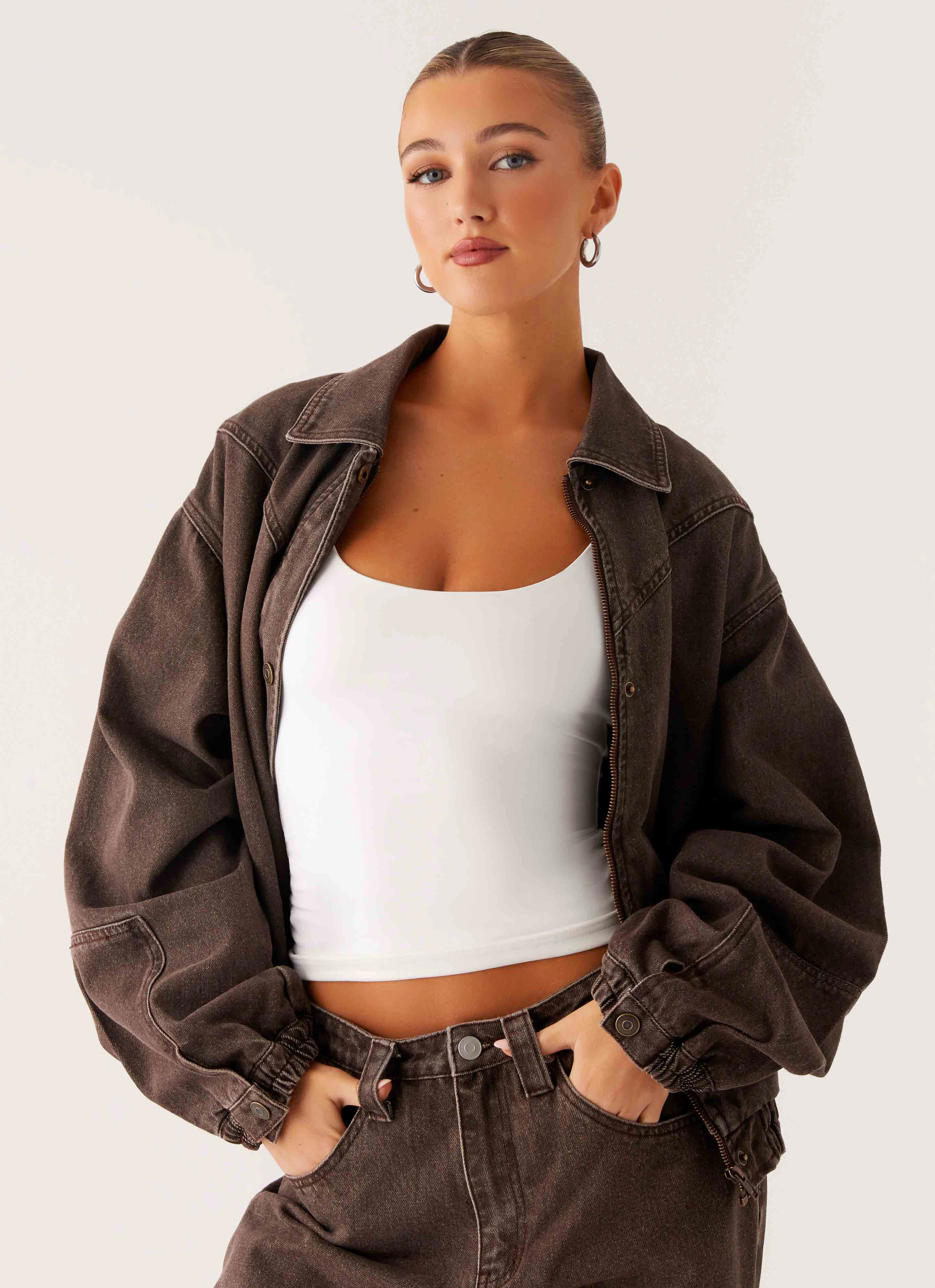 Long Lasting Shape Retention Ventilation Vents Midwest Washed Denim Bomber Jacket - Light Wash Chocolate