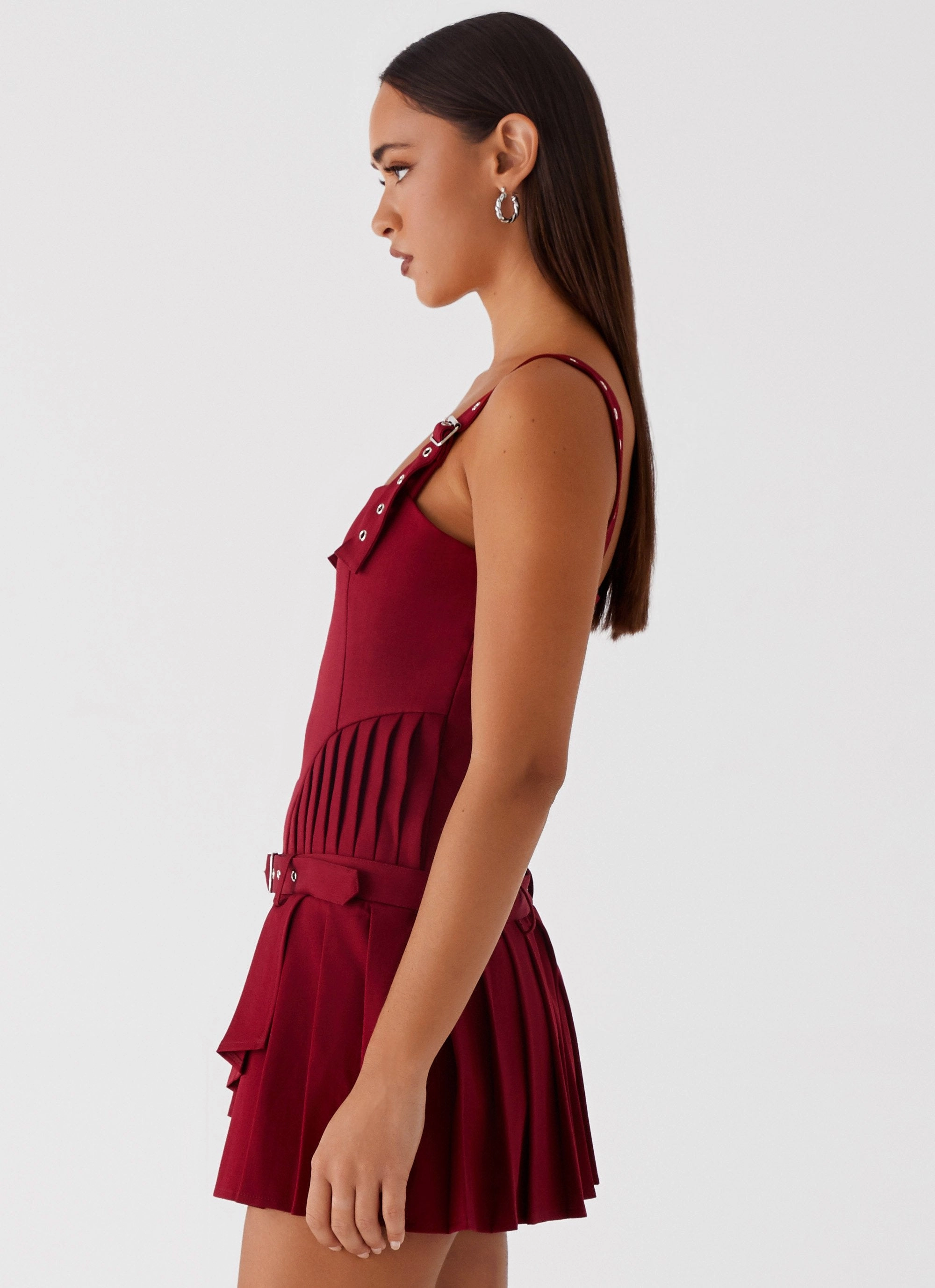 Perfect Layering Balanced Shape Uma Mini Dress - Cherry Red