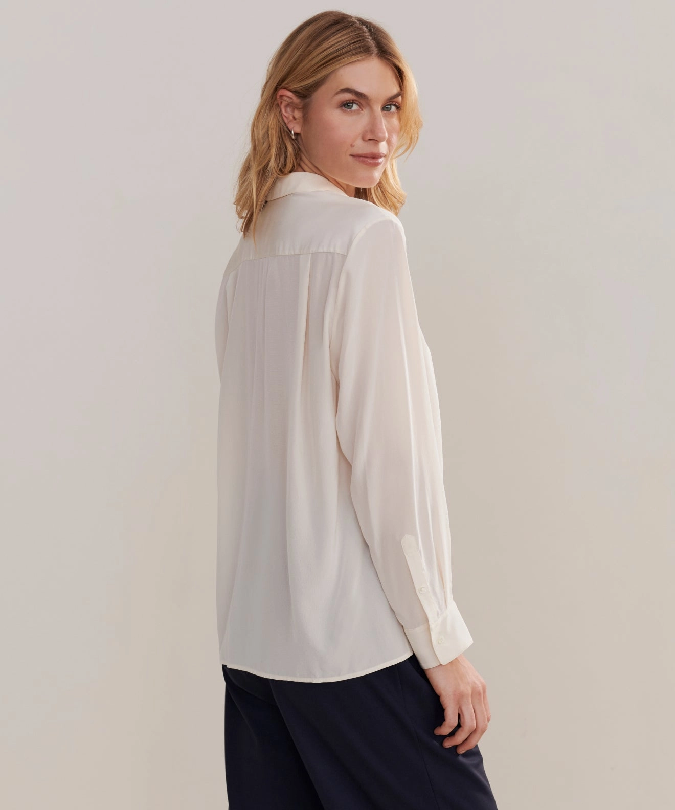 Contrast Topstitching Detail TactileWeave Silk Violette Shirt