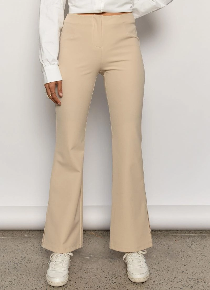 Minimal Fit Ice Glider Pants - Beige