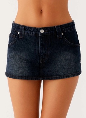 Structured fabric Travel Ready Fit Tropics Low Rise Denim Mini Skort - Washed Dark Blue
