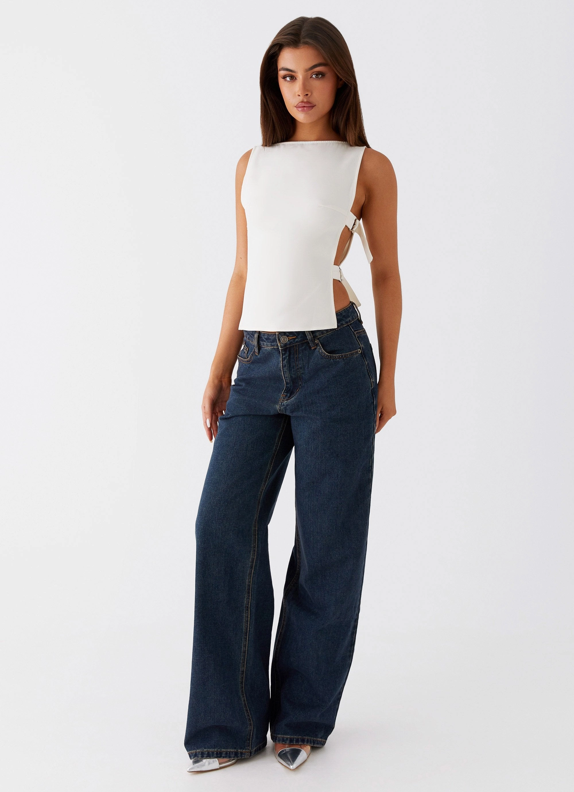 AntiPilling Surface Cherish You Buckle Top - White