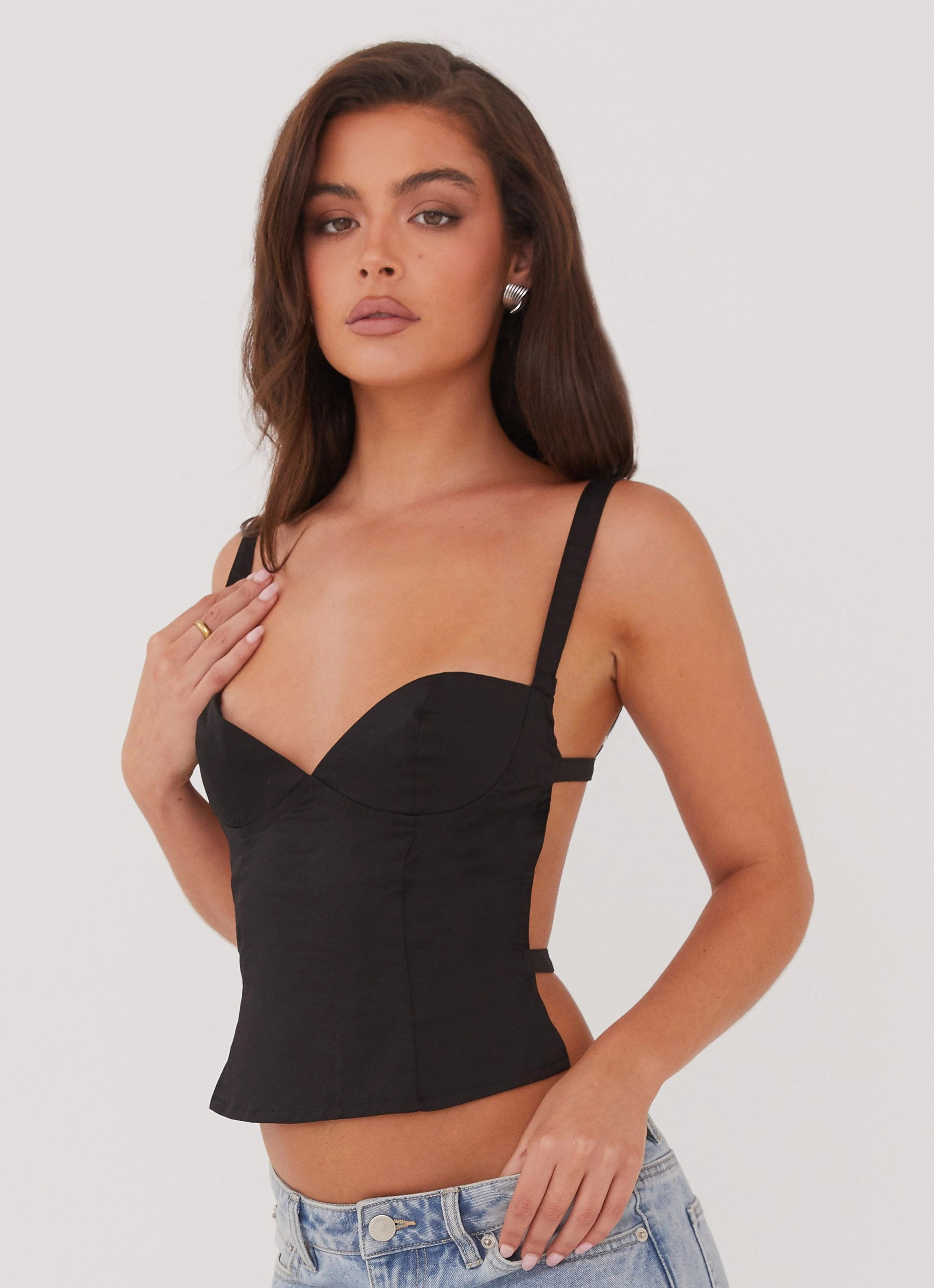 Naomi Backless Top - Black SeamFreeShoulder