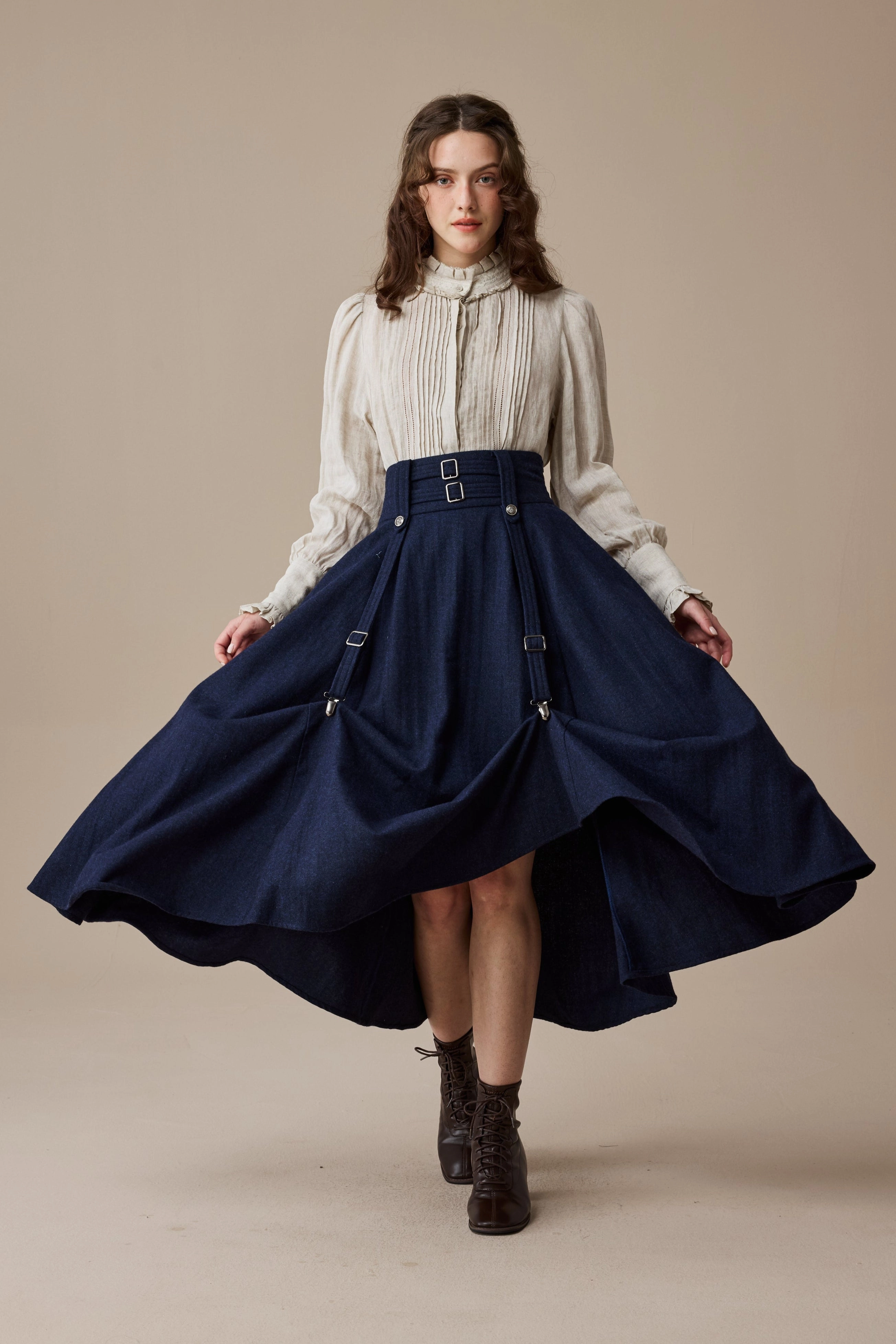Reflective Safety Accents Cynthia 16 | Adjustable wool skirt