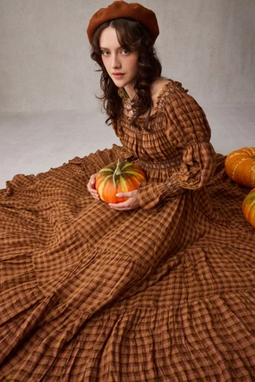 FadeResistantTechnology Elegant Cut Cloud 21 | smocking embroidery linen dress