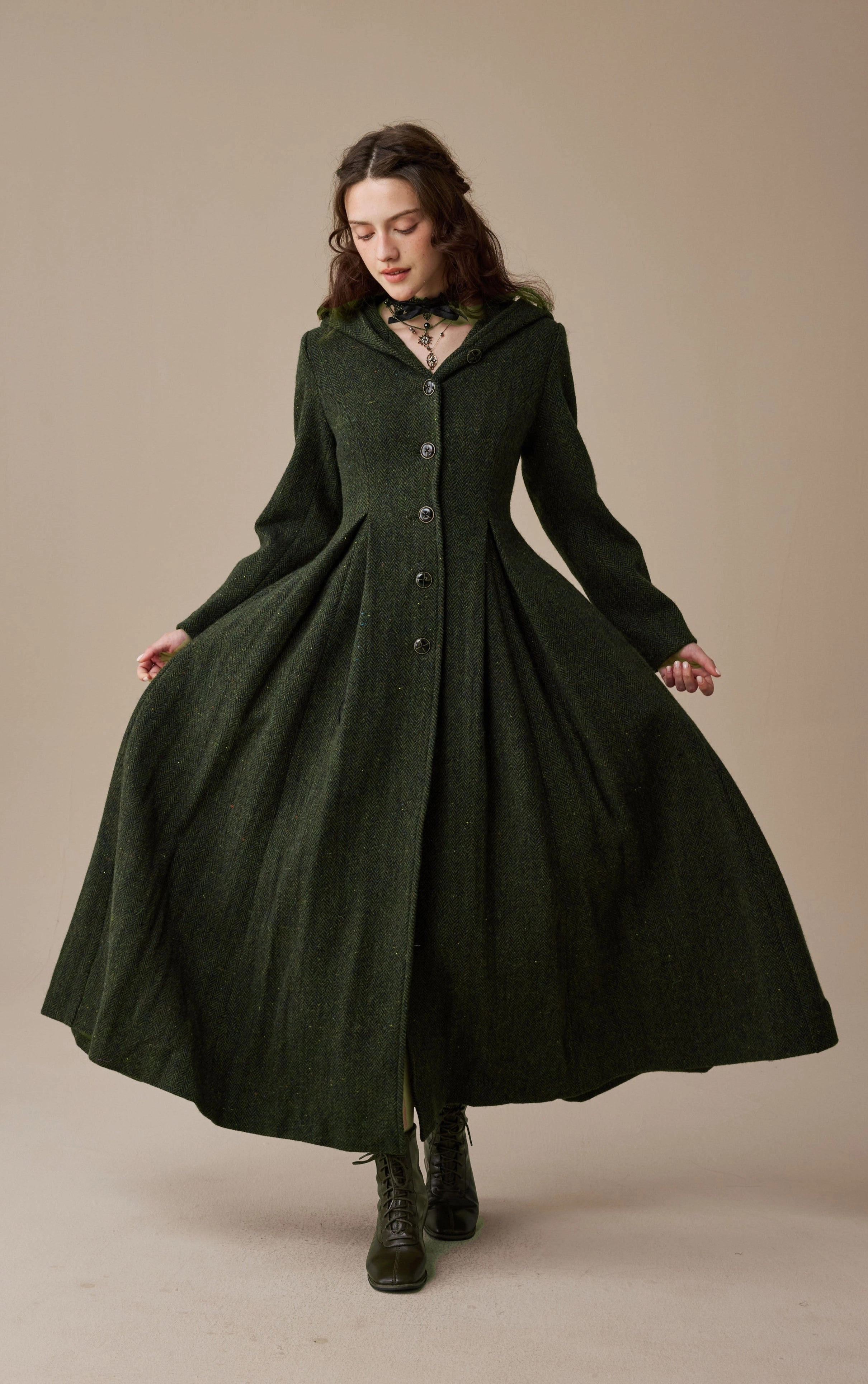 EcoCertified Adjustable Collar System My Fair Lady 26 | Hooded Wool Coat
