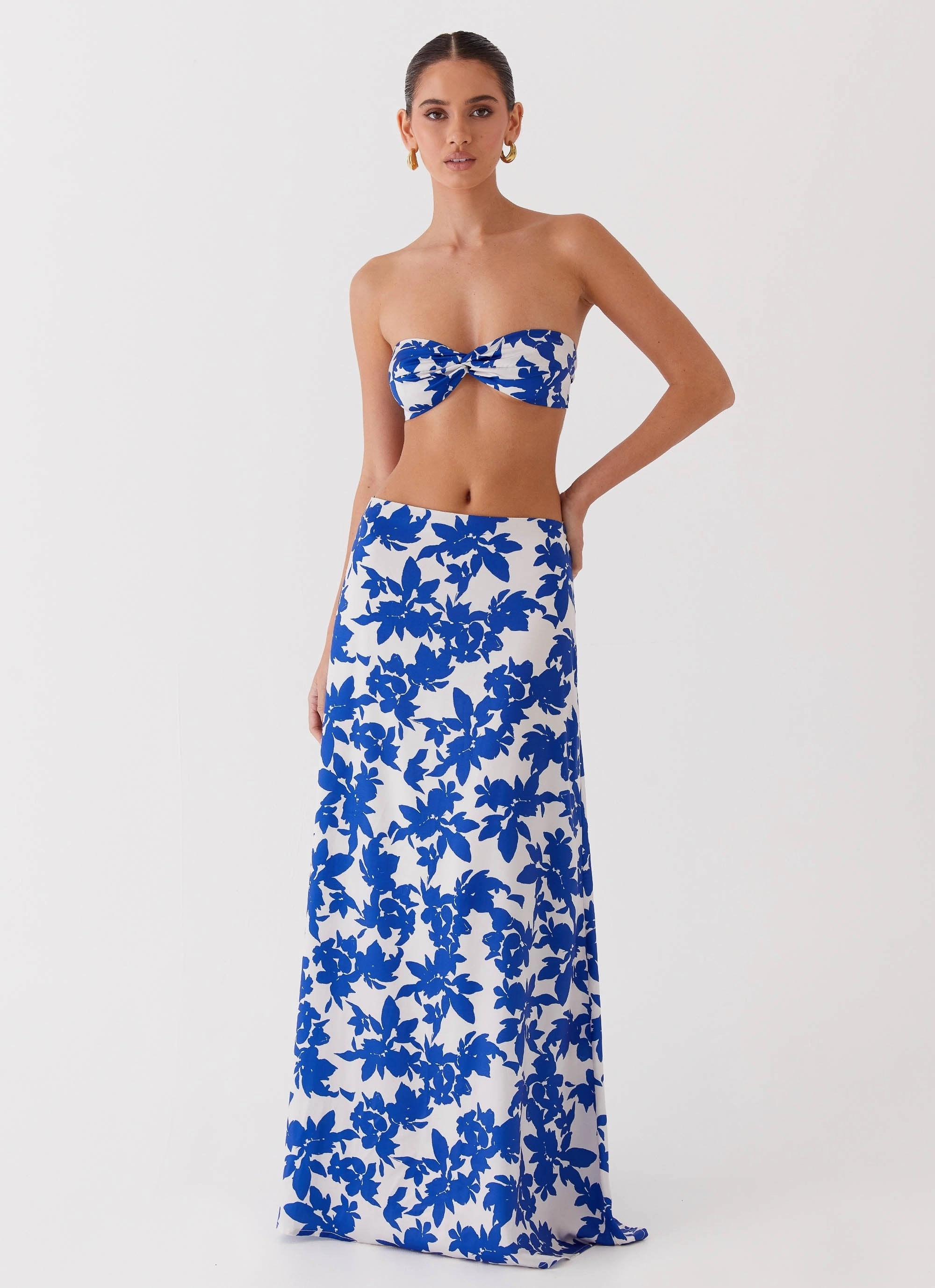 Sky Gaze Twist Top - Blue Floral OdorResistantFinish