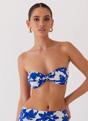 ThermalLining Ventilated Panel Design Sky Gaze Twist Top - Blue Floral