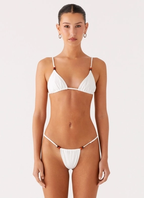 Seamless construction Ivanka Bikini Top - White