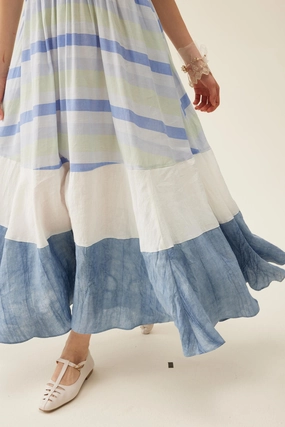 Multi Panel Construction Ready For Action Ocean 15 | smocking linen dress