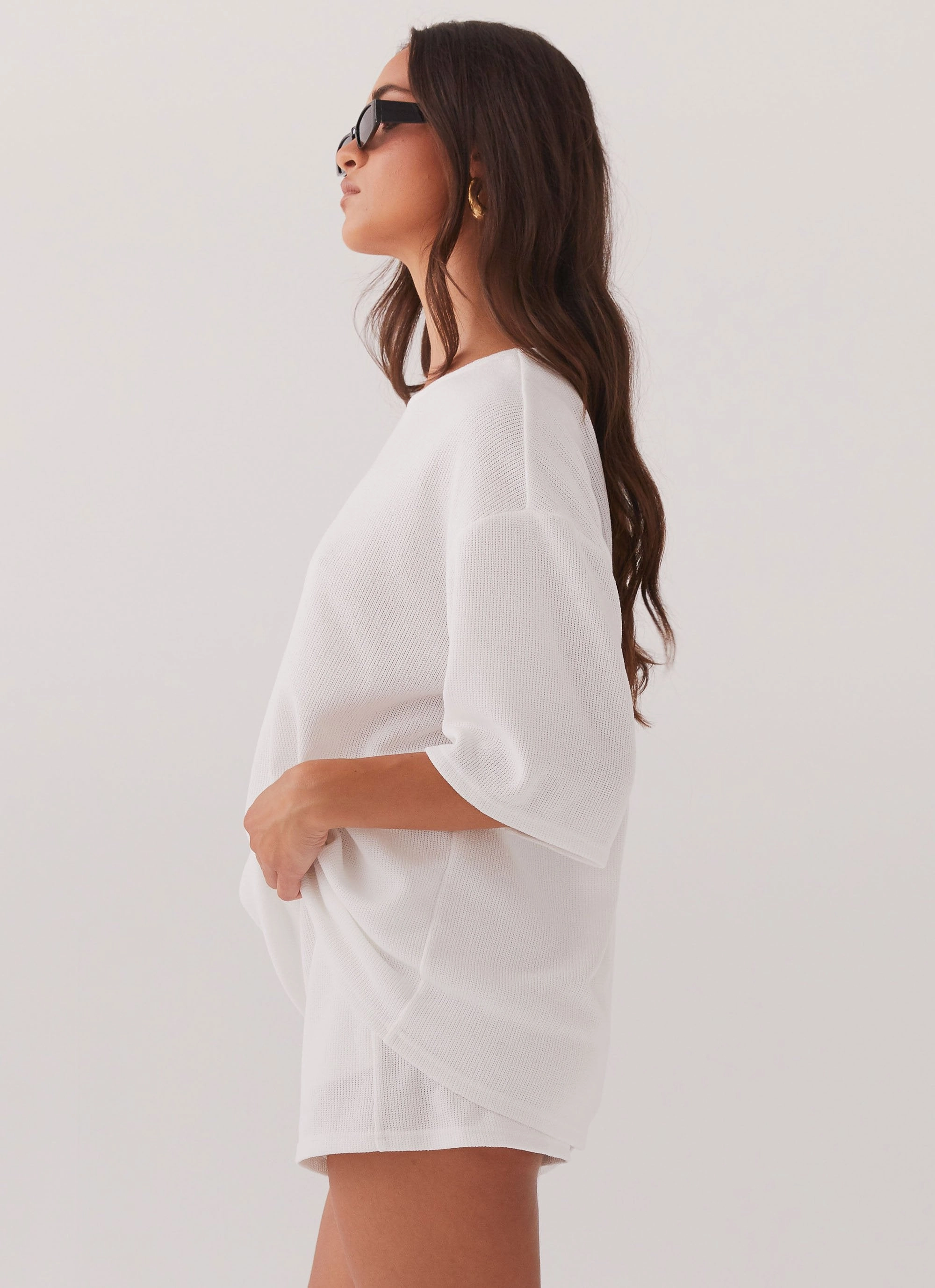 Abrasion Resistant Edges Ocean Waves Oversized Knit Tee - White