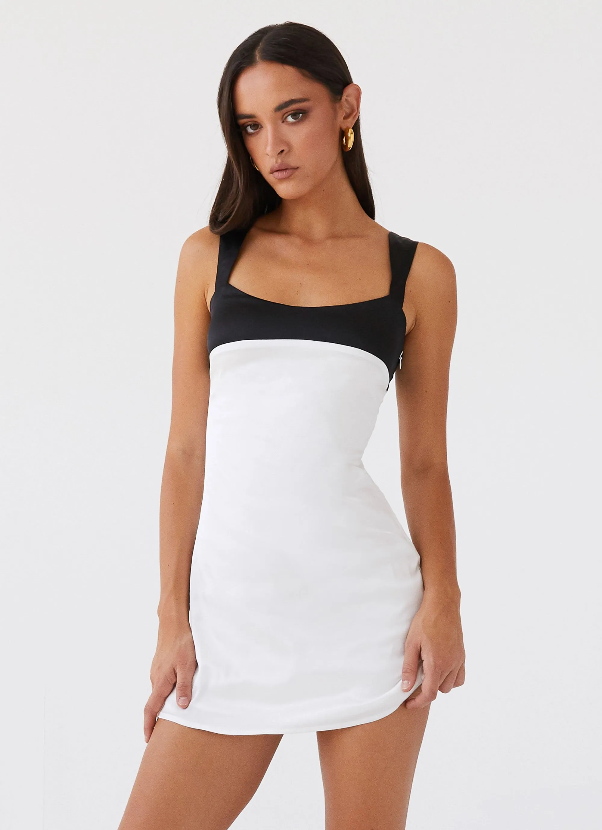 Casual maxi dress Odette Satin Mini Dress - Noir Pearl