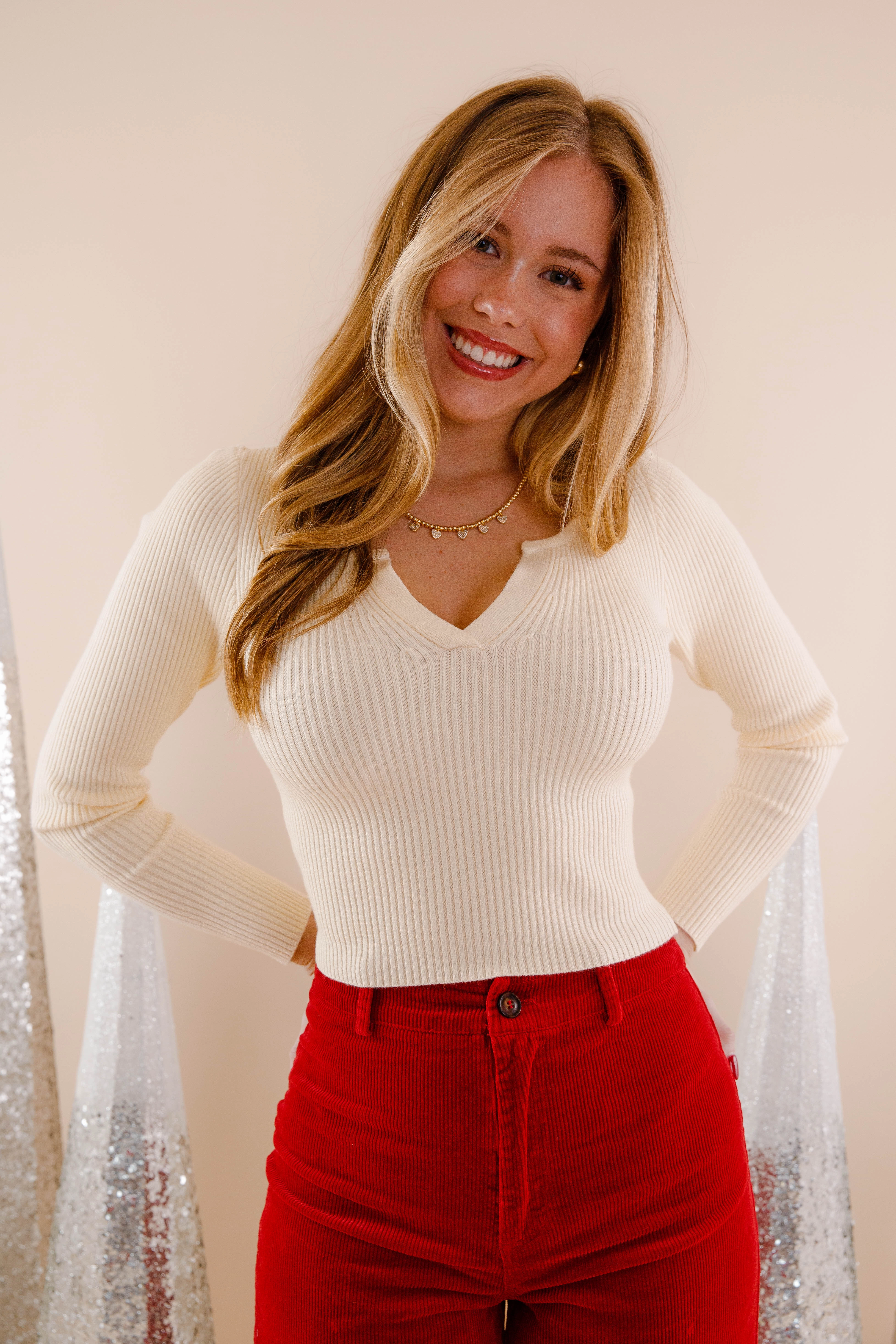 Opening Up Ribbed Top-Ivory Curved Hemline Pocket Reinforcement