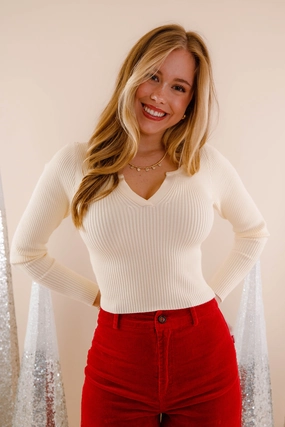Opening Up Ribbed Top-Ivory Curved Hemline Pocket Reinforcement