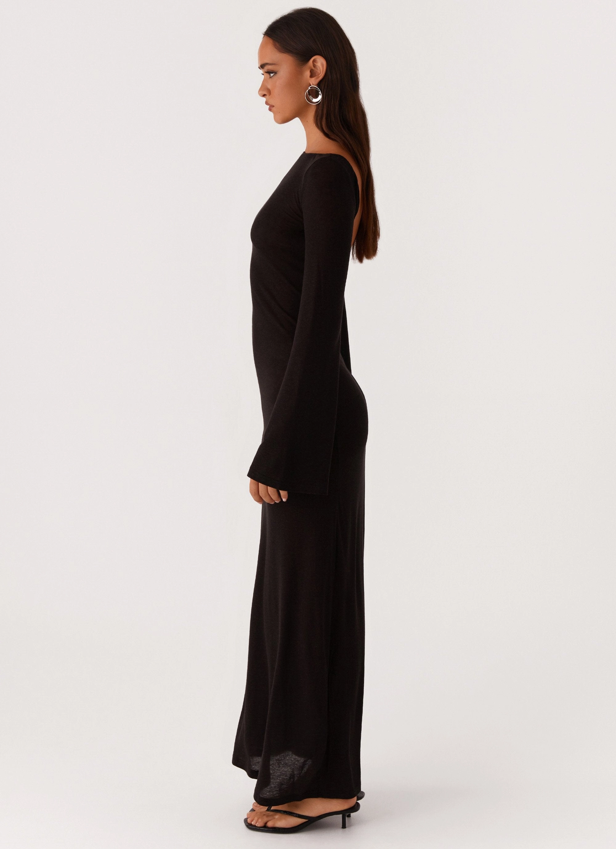 Olivia Long Sleeve Maxi Dress - Black Trendy floral dress Edge Detail