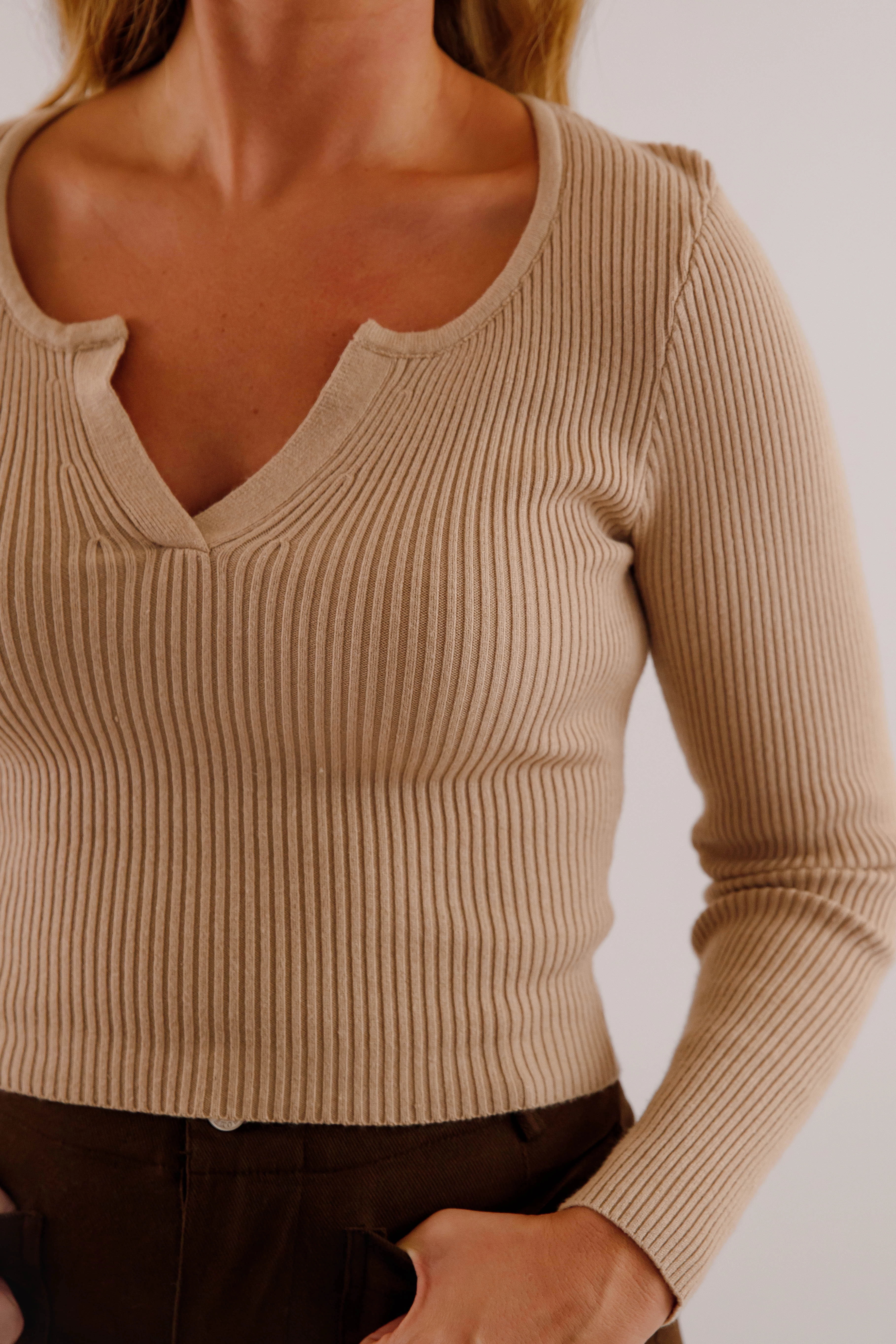 Lightweight insulation Opening Up Ribbed Top-Taupe