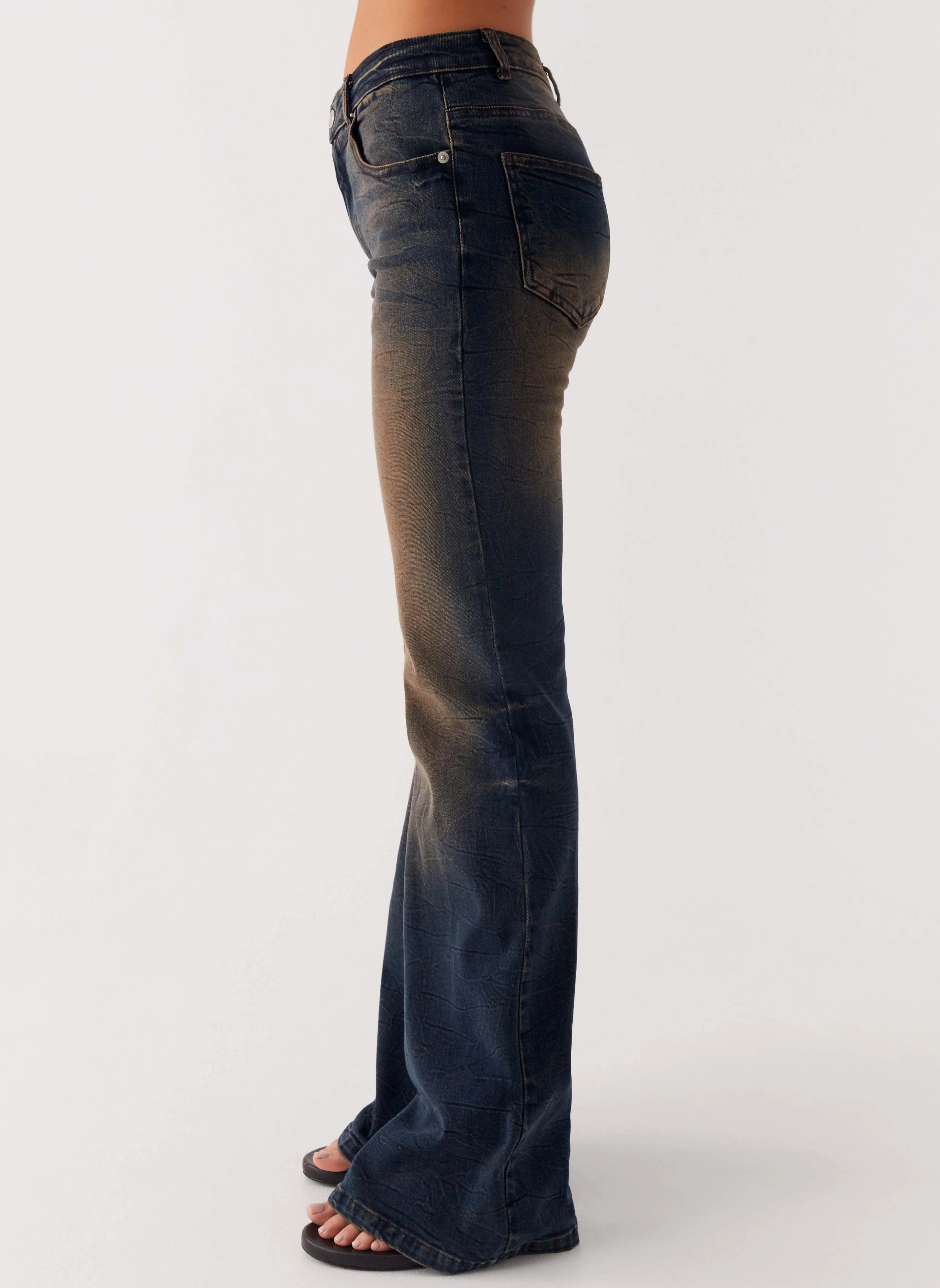 Sport Performance Design Relaxed Fit Oregon Flared Jeans - Dirty Black Wash