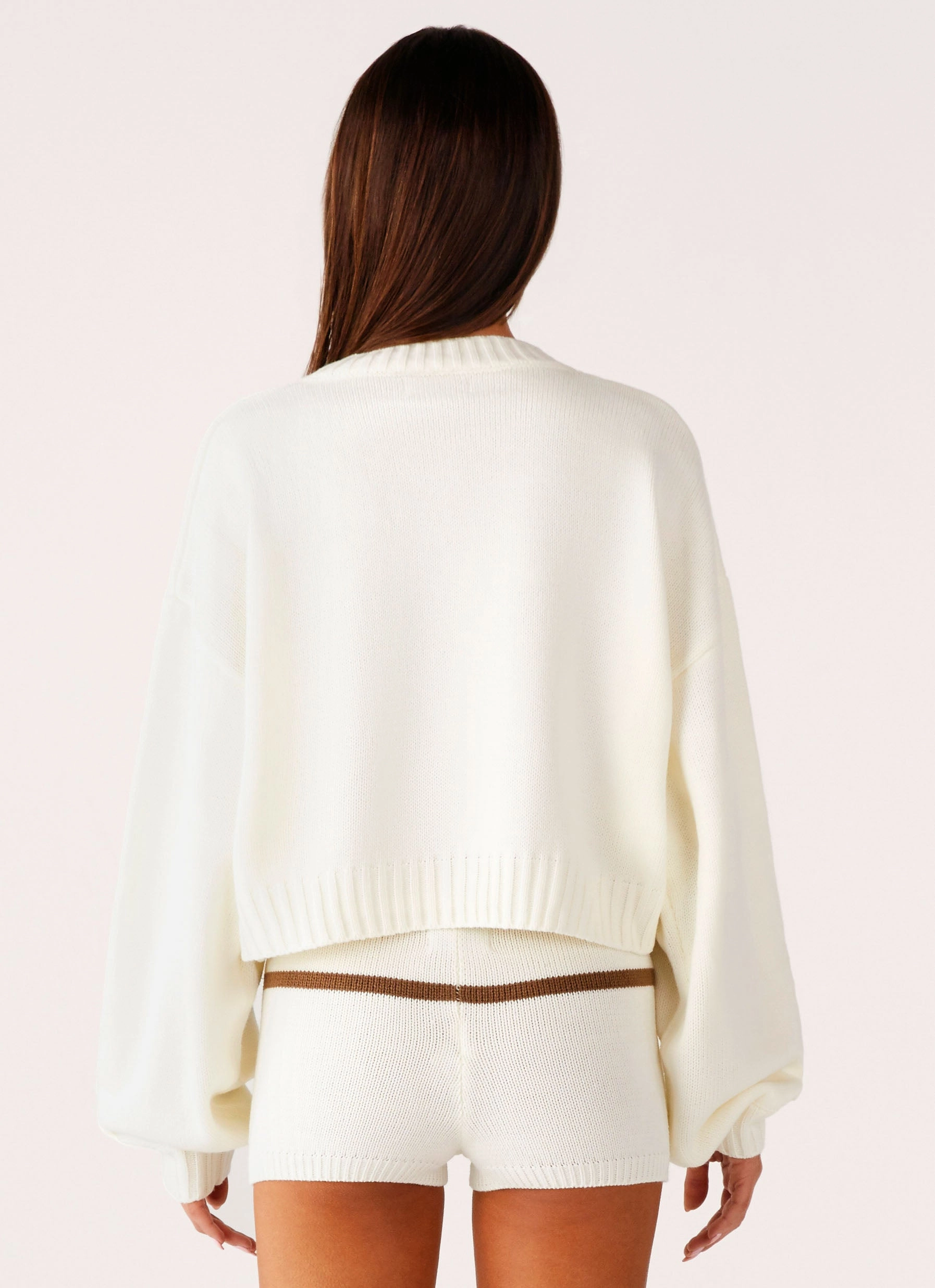 Crisp Walk Look Hidden Ventilation Paolo Knit Short - Off White