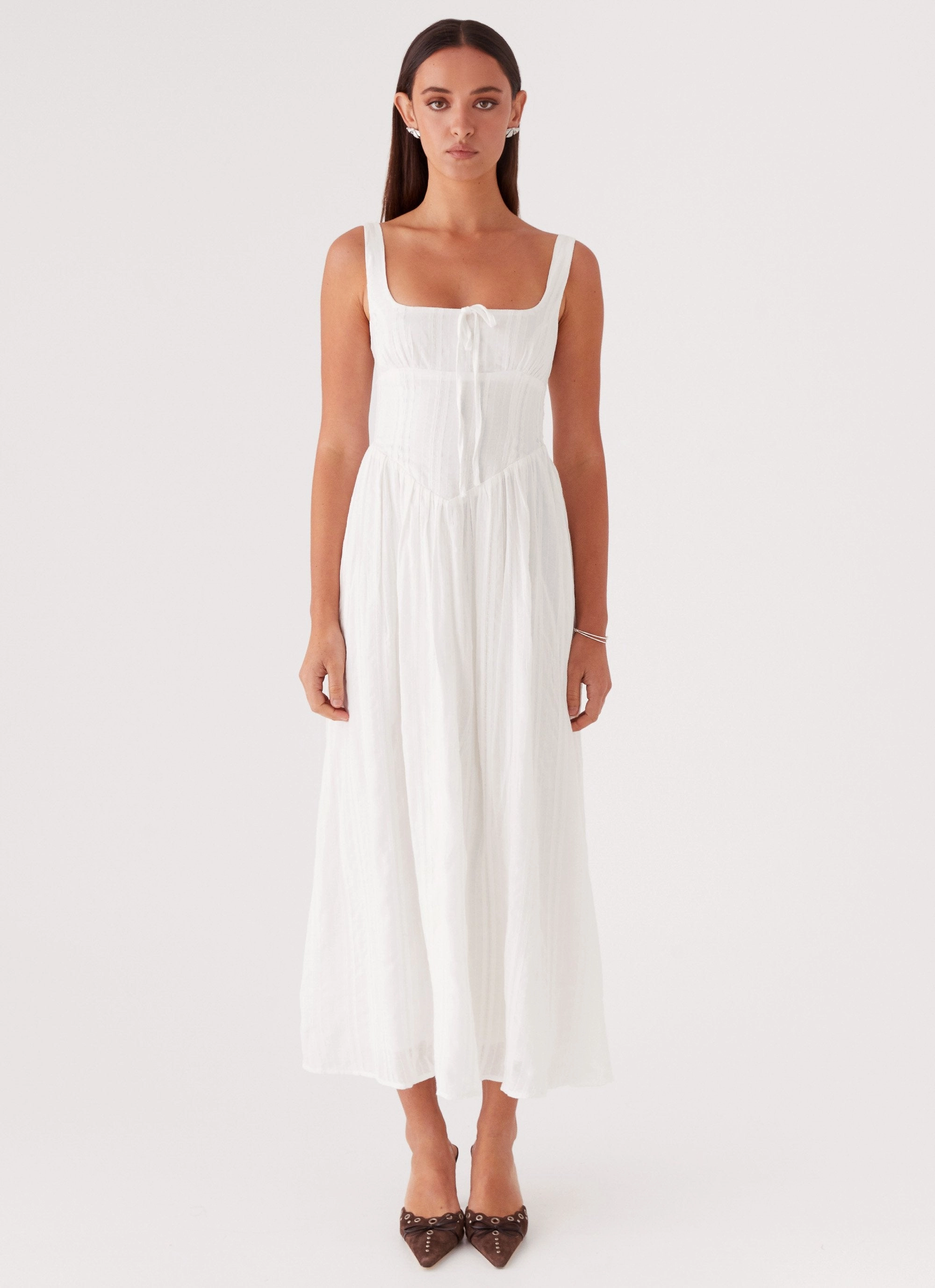 Walkable Flow Polished Cut Pascuelle Midi Dress - White