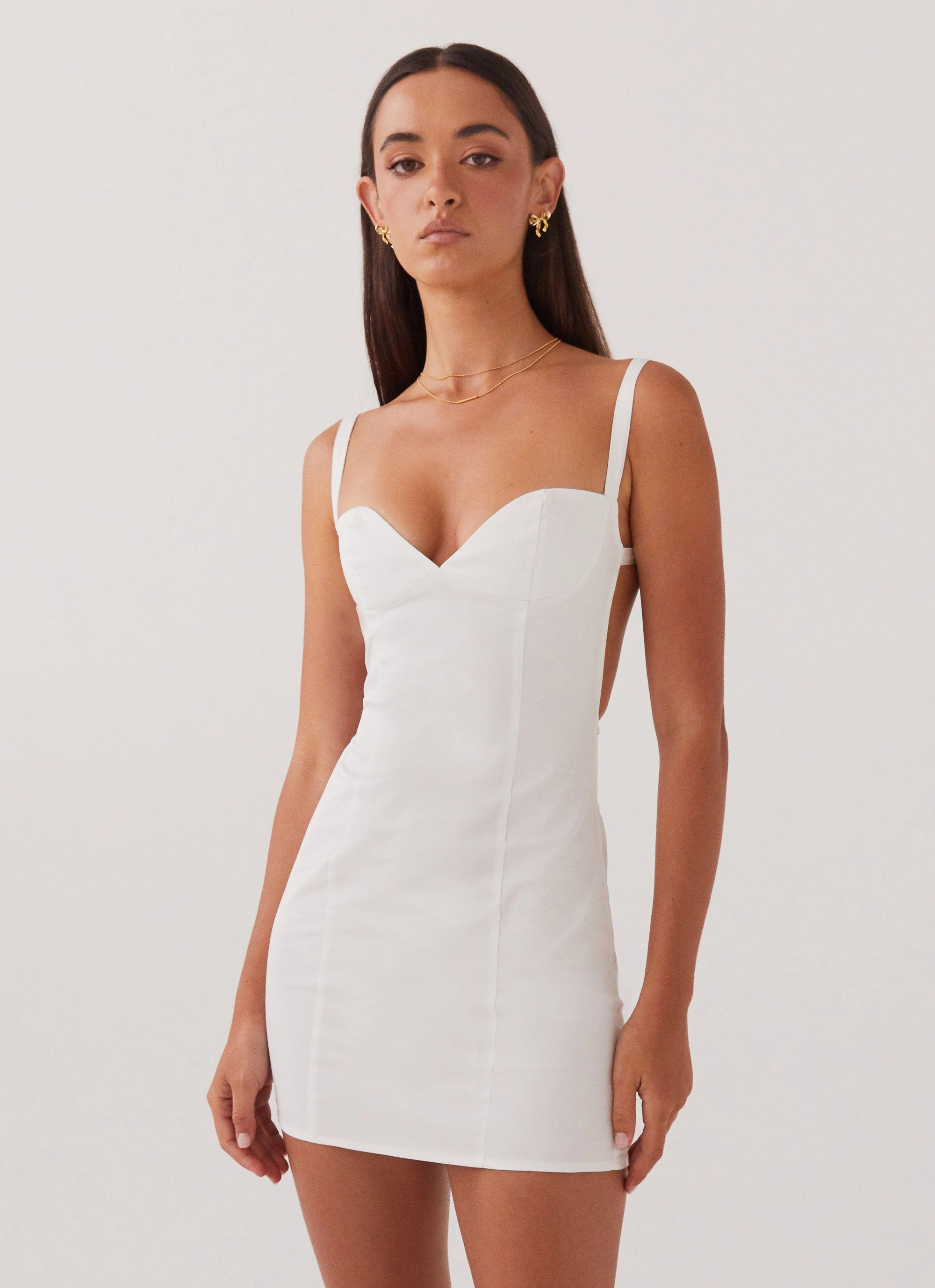 Contemporary Look Naomi Backless Mini Dress - White