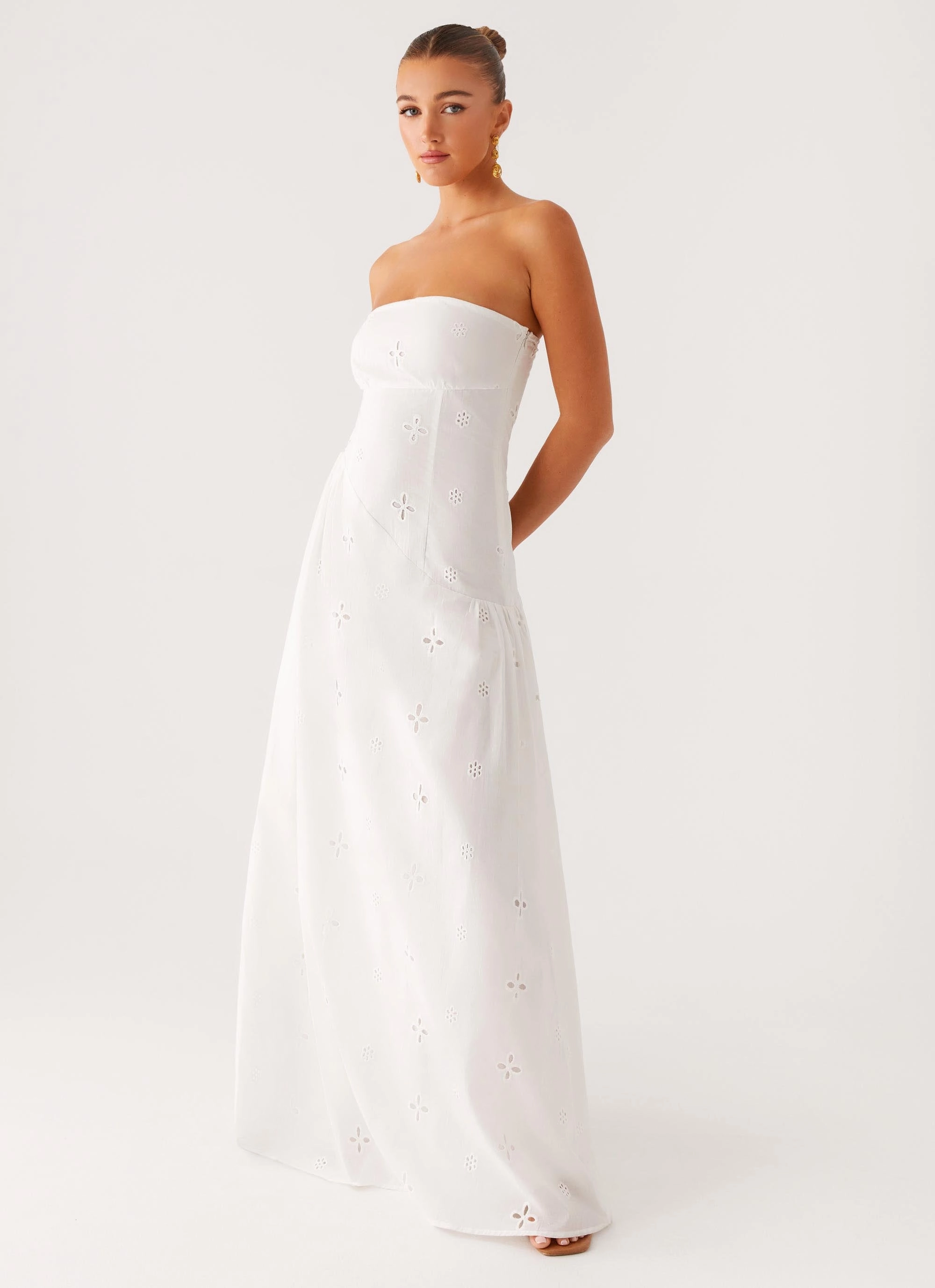 Sunkissed Maxi Dress - Ivory Soft Gradient Classic Grace