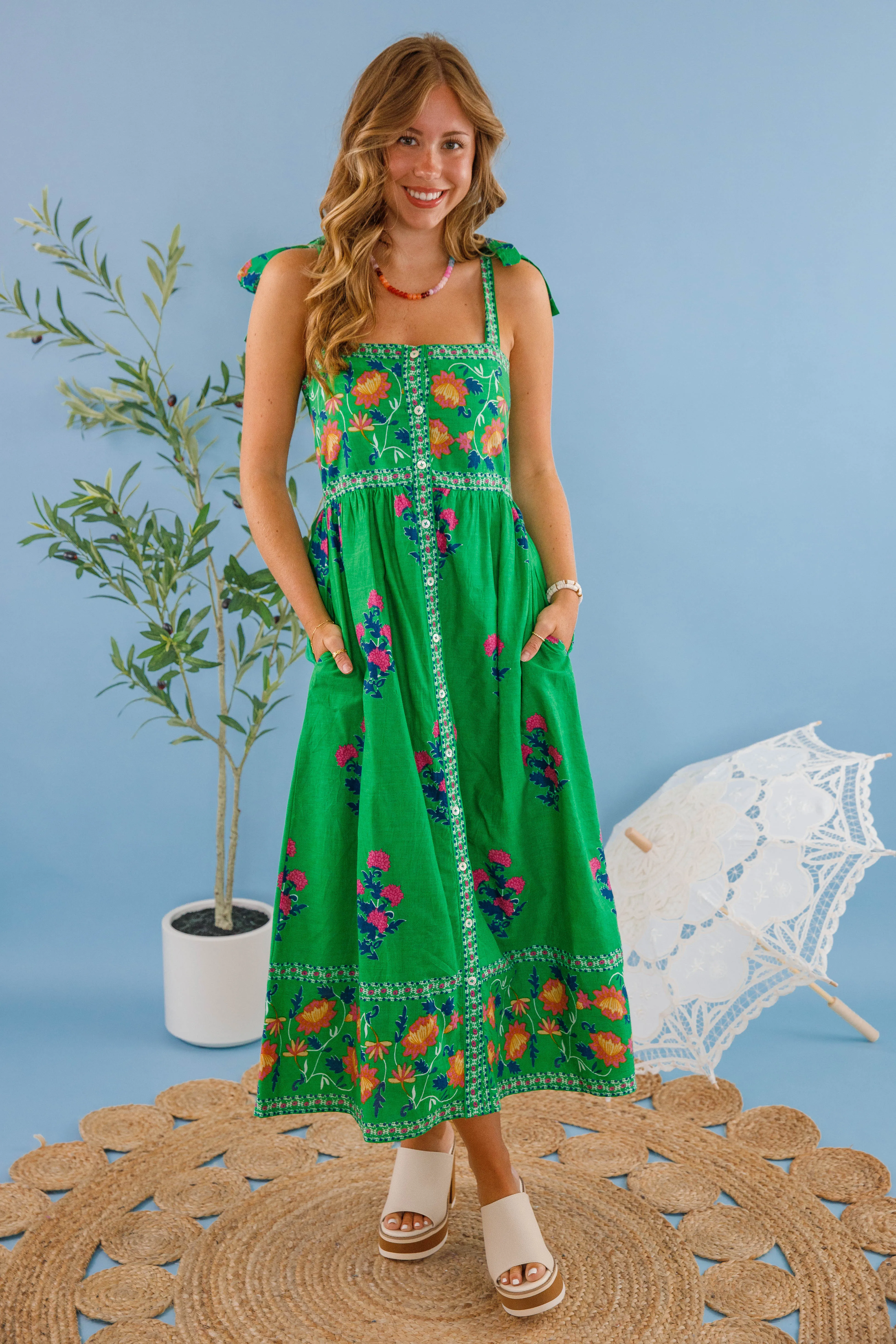 Smart Layer Wear Matte-finish Life On the Lake Midi Dress