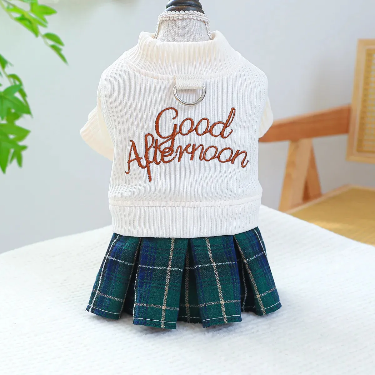 Pet Elegance: Spring and Autumn Knitted Pleated Princess Dress with Belt Pulling Rope Buckle for Small to Medium Dogs