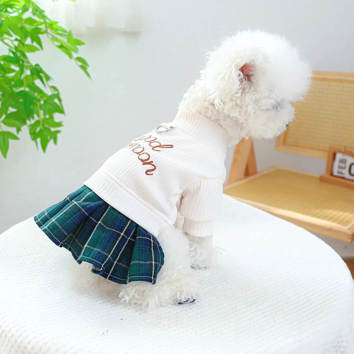 Pet Elegance: Spring and Autumn Knitted Pleated Princess Dress with Belt Pulling Rope Buckle for Small to Medium Dogs