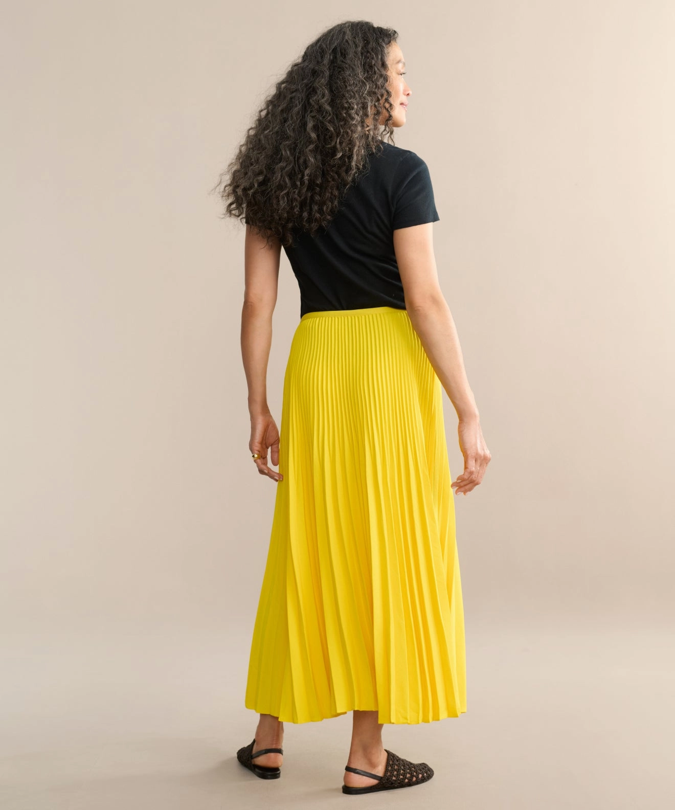 Adjustable loop Soft Feel Pleated Skirt