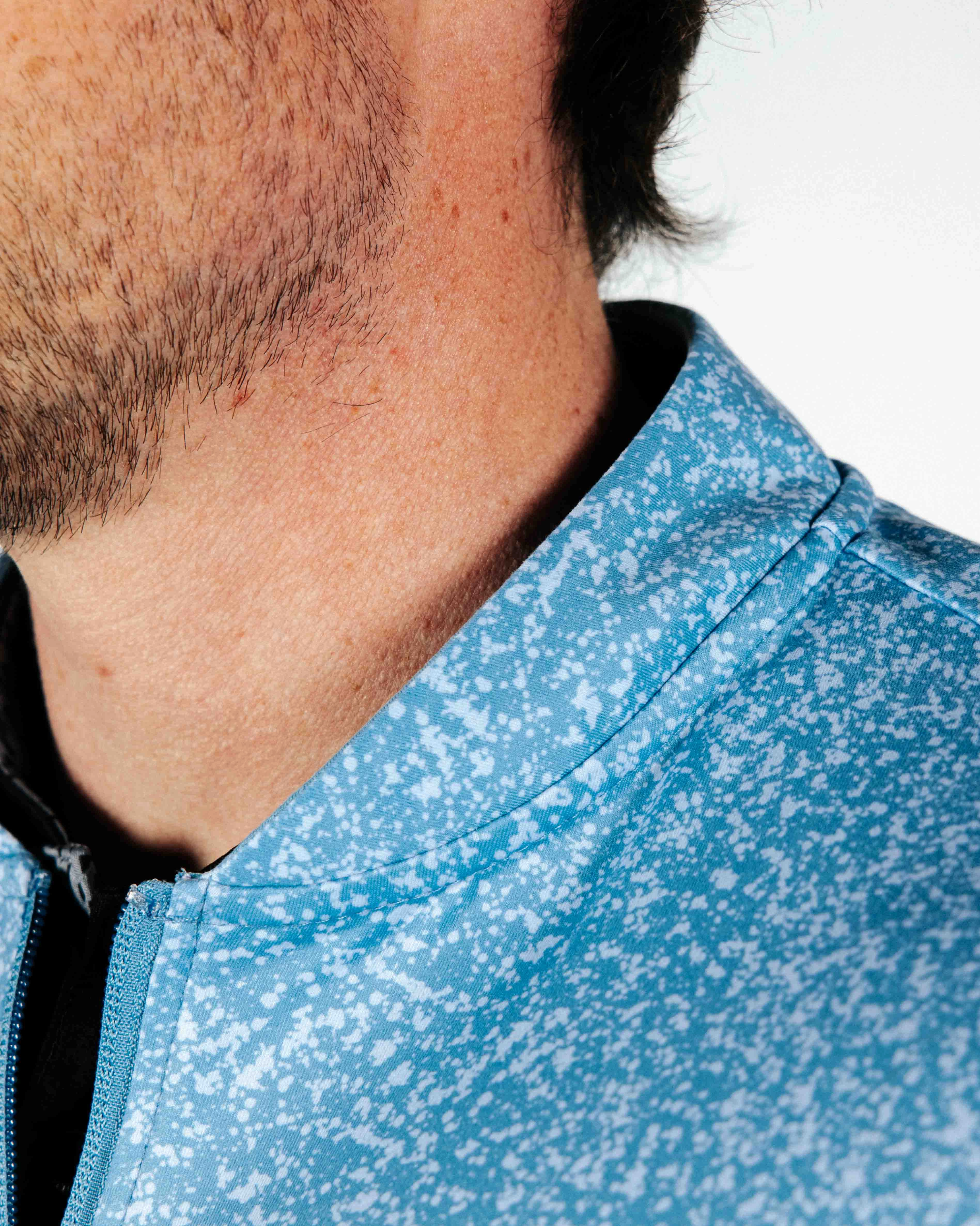 MultiPocketDesign SunProtective Blue Static Blade Quarter Zip
