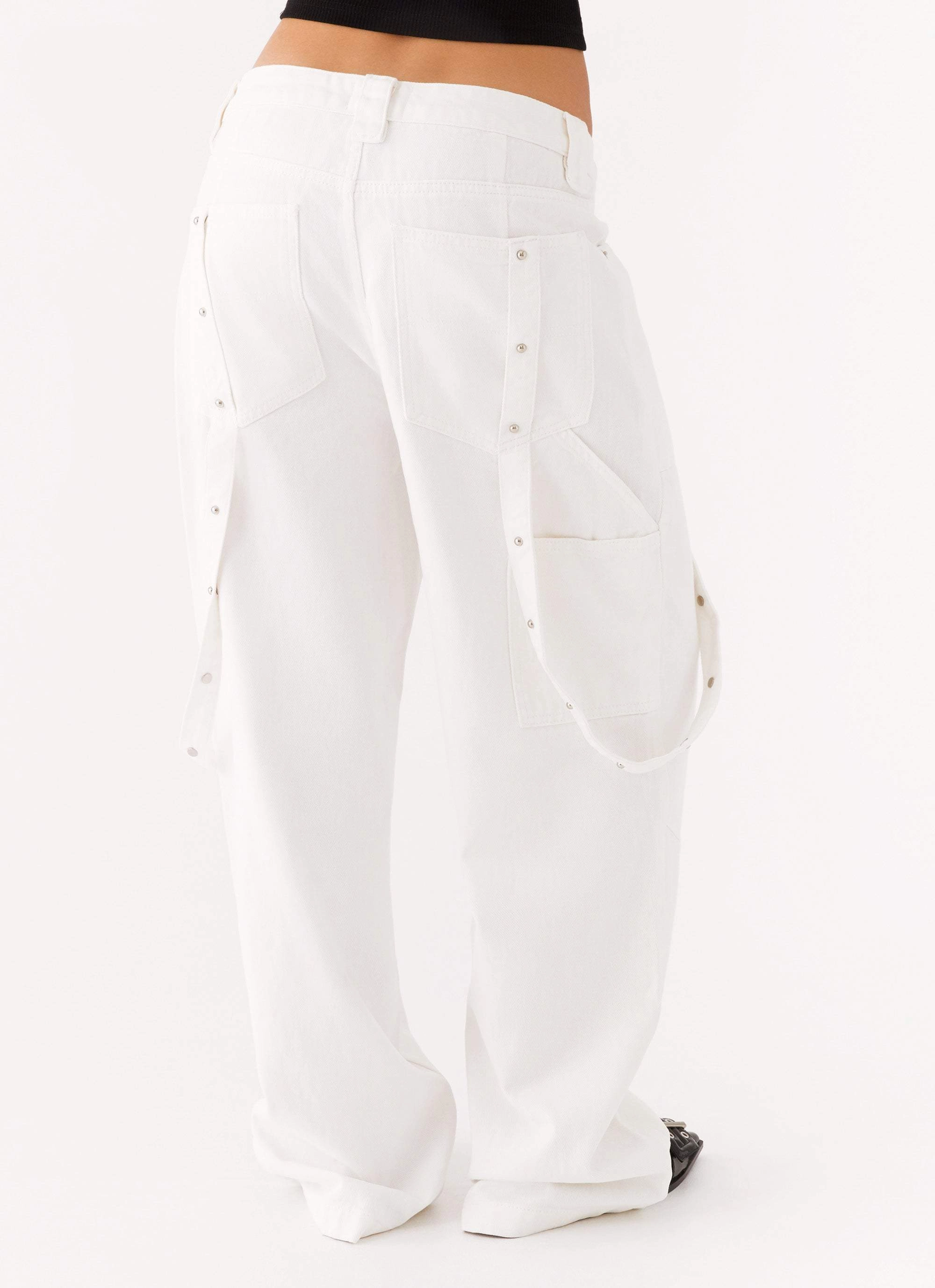 MoistureWicking Convertible legs Avril Cargo Denim Pants - White