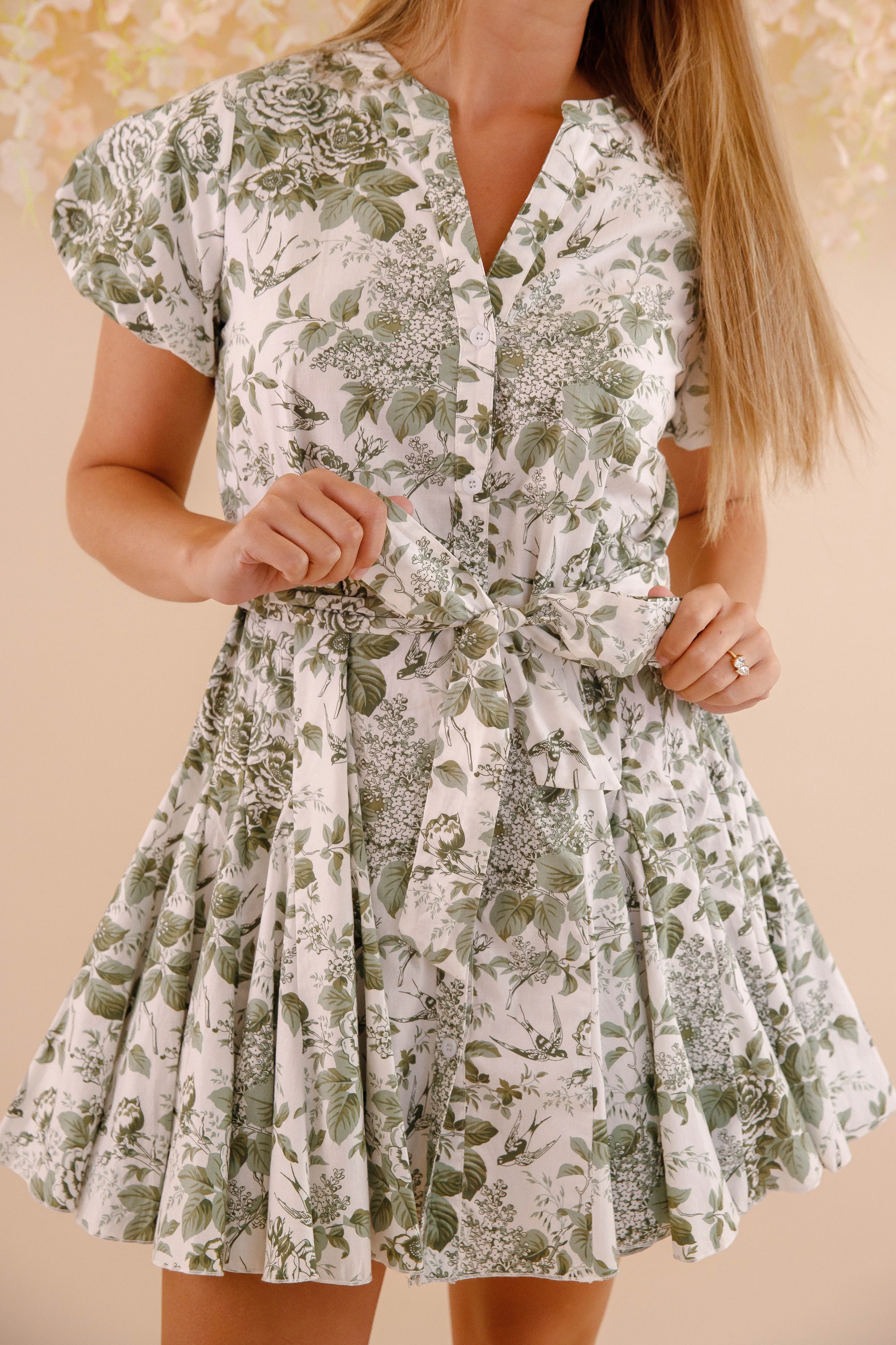 FlexibleClosure Vacation Vibes Building Character Dress-Olive