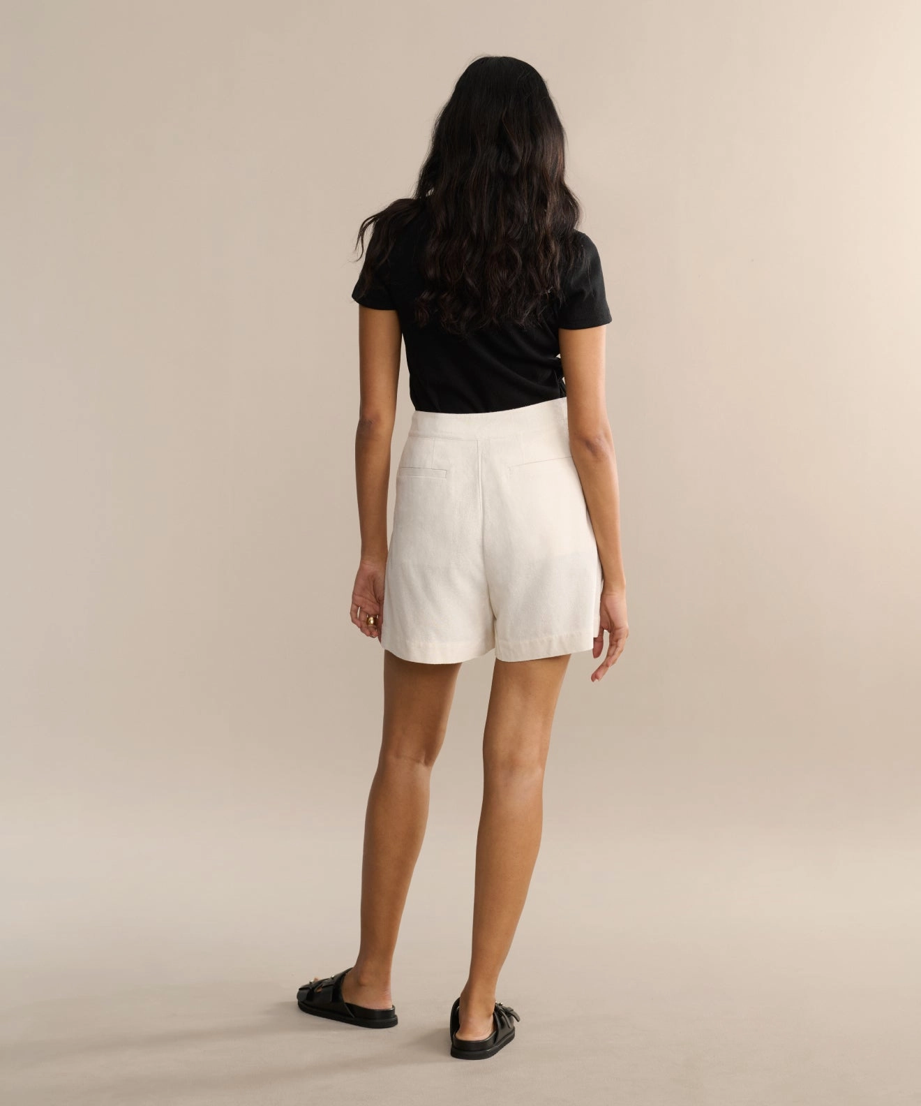 Thermal Regulating Pleated Short