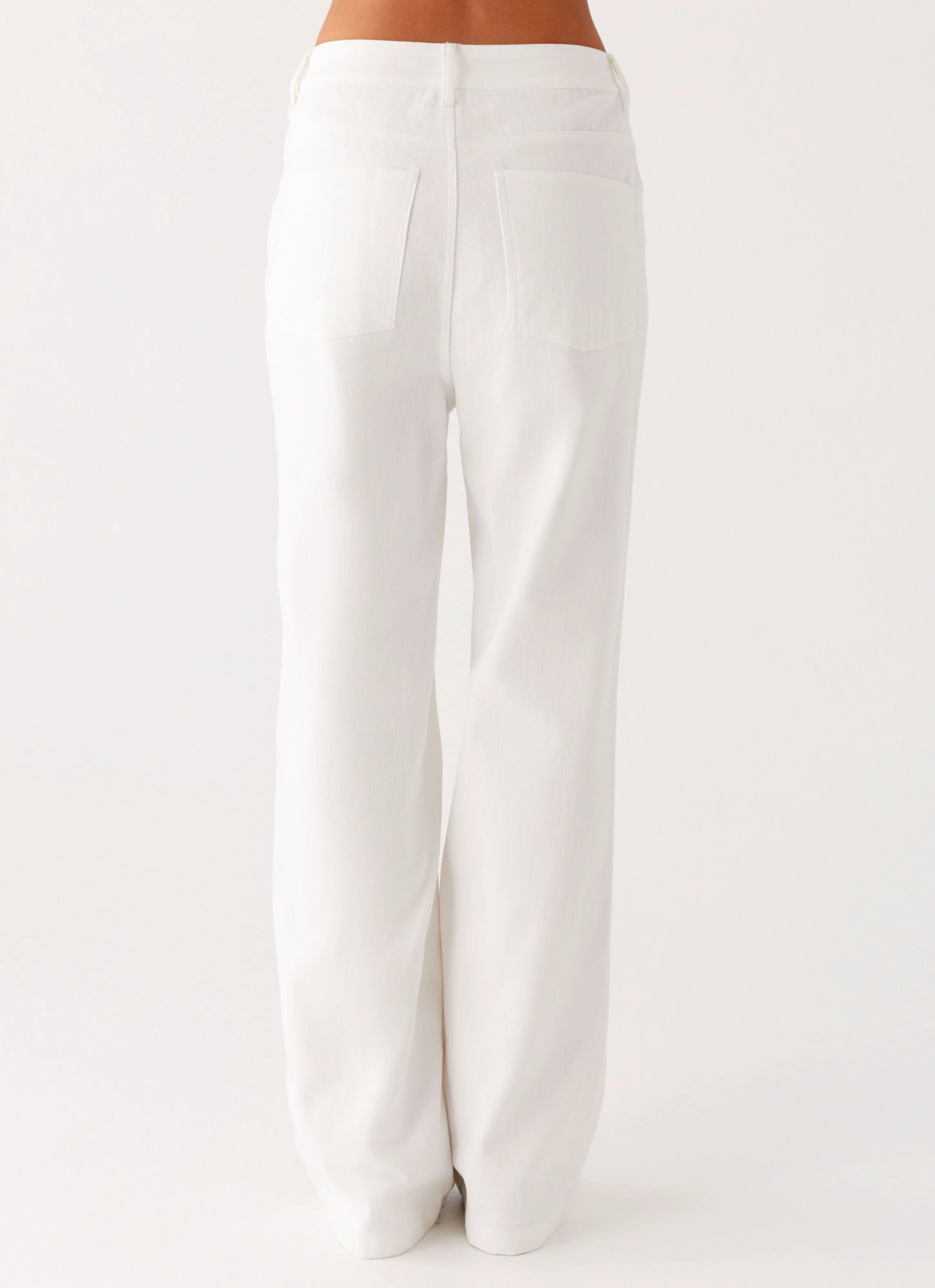 Back Again Straight Leg Denim Jeans - White Fashionable Appeal Compact Pack