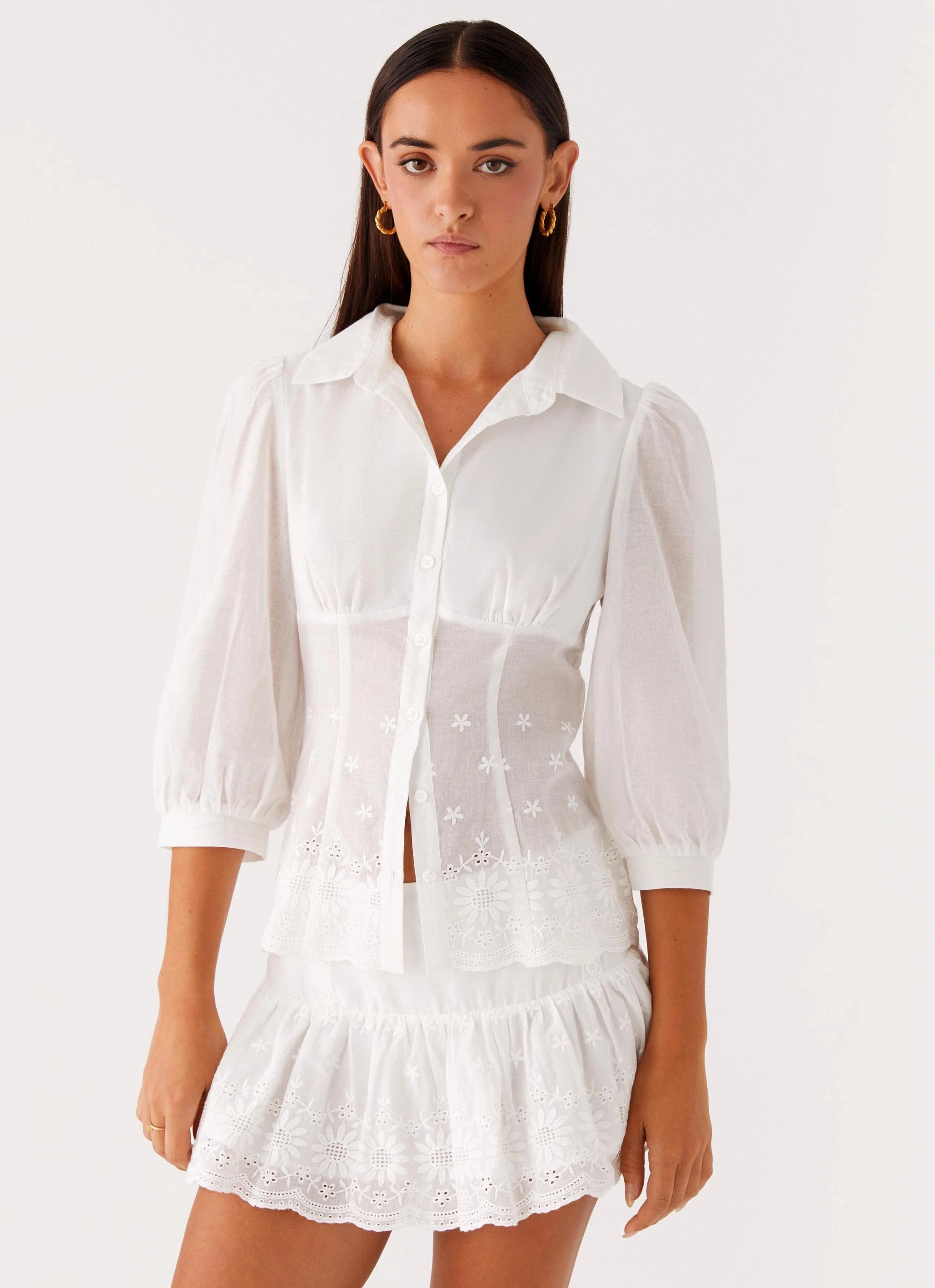 Frida Broderie Top - White Casual Fit LowProfile Zipper