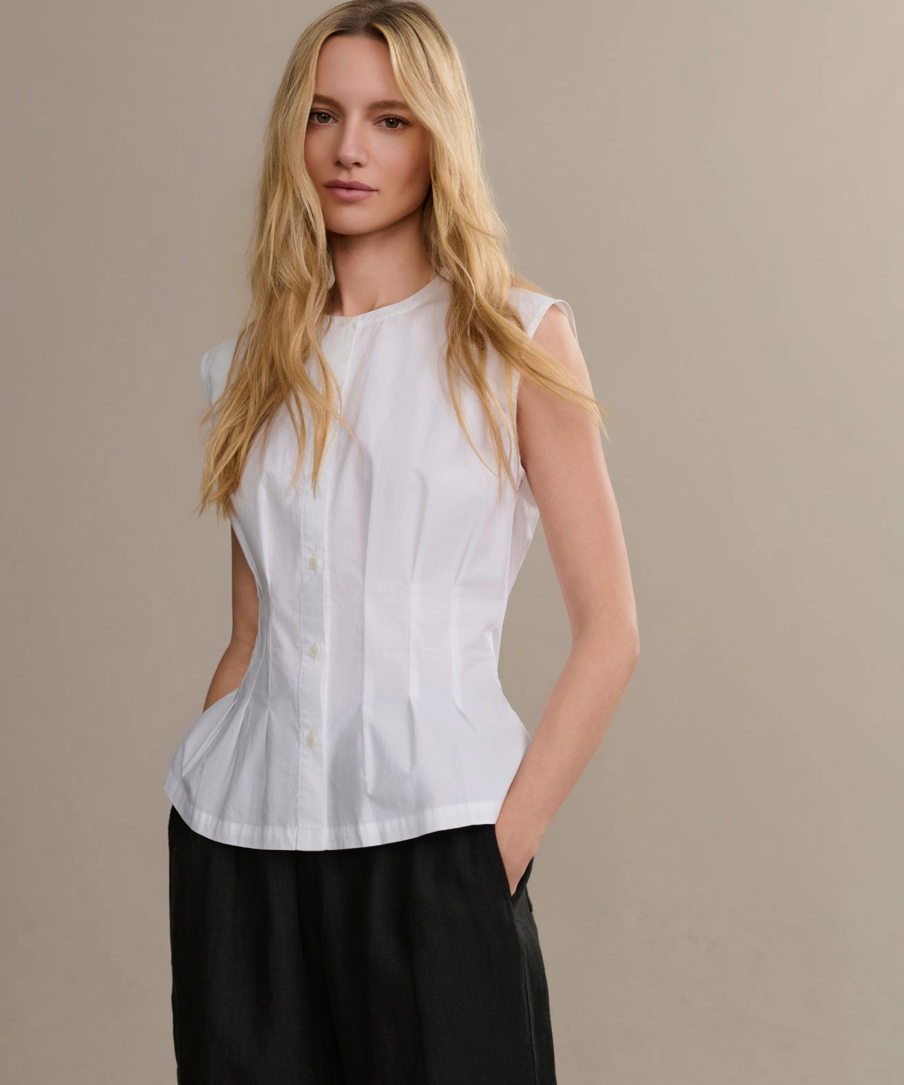 Stay Cool Technology Weighted Hem Design Lara Top