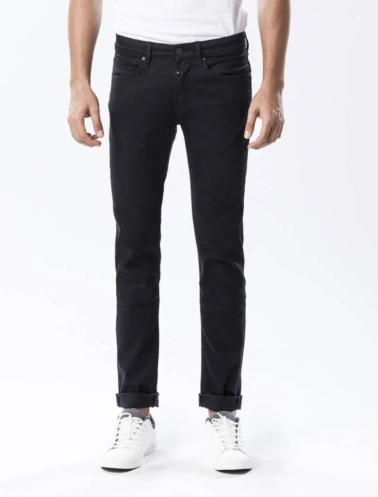 RAY Tapered Fit Jeans stay black