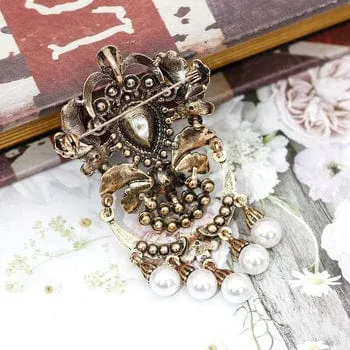Really Classy Retro Look Long Brooch Pearl Drop Pendant