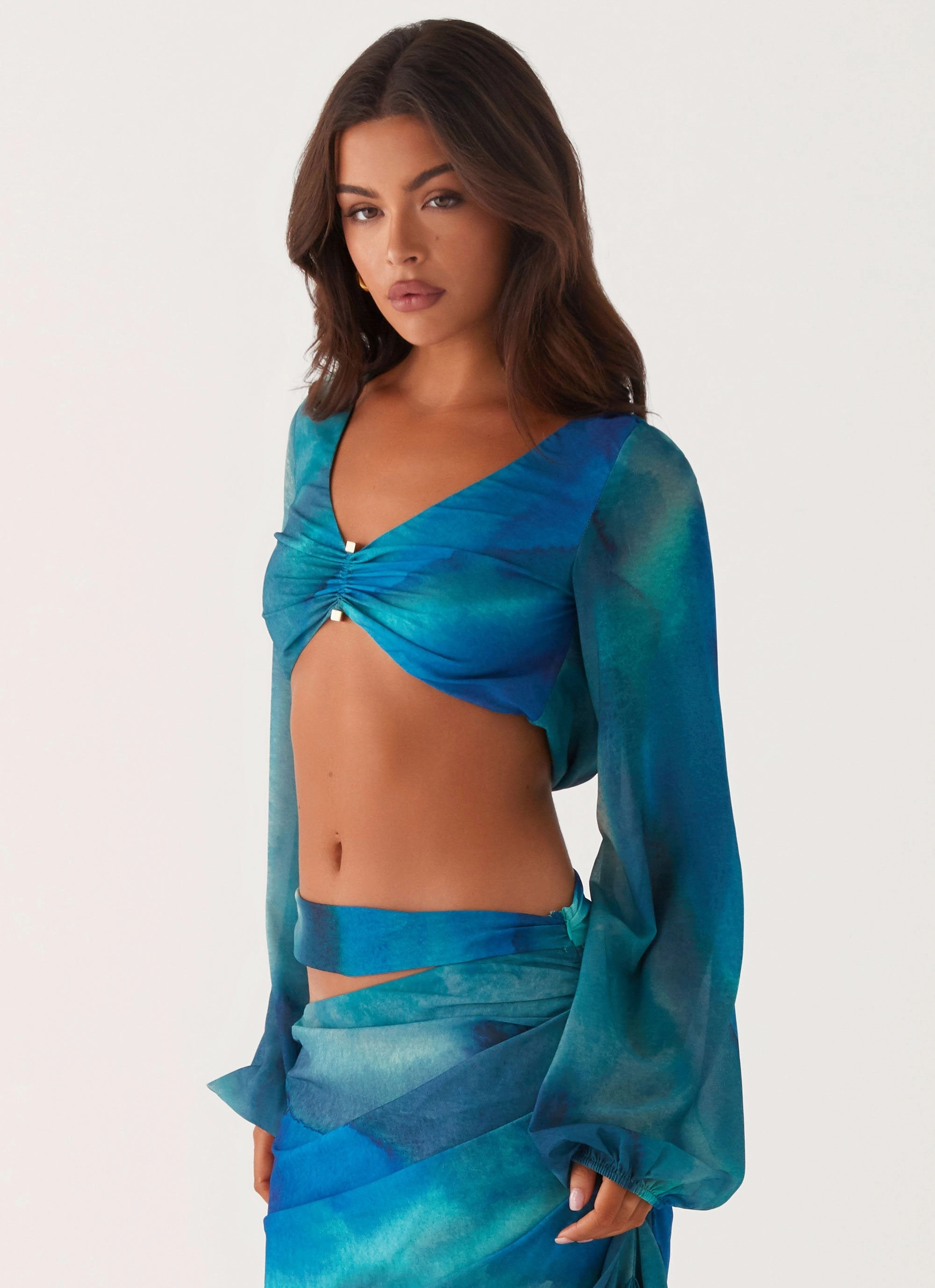Bamboo Fiber Fabric Flatlock Stitching Technique Austin Long Sleeve Top - Blue Tie Dye
