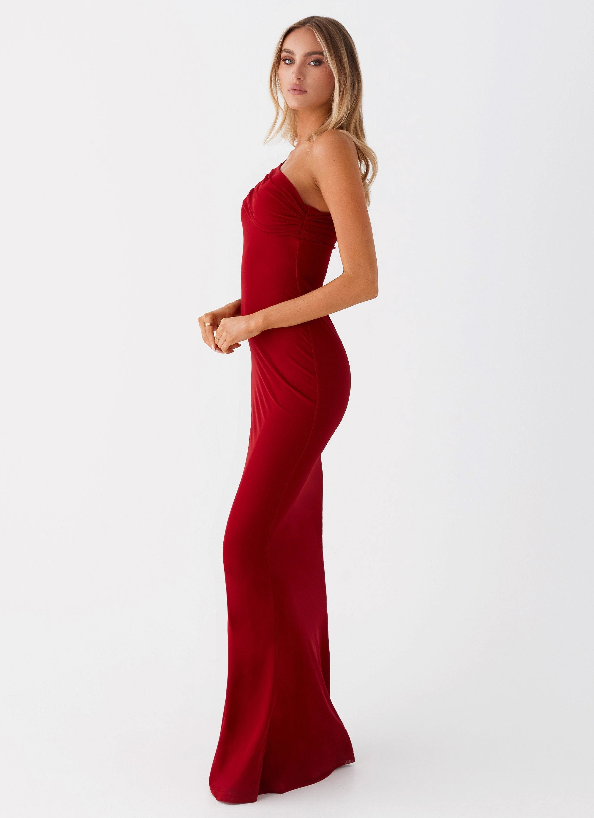 Reine Maxi Dress - Red Subtle tone